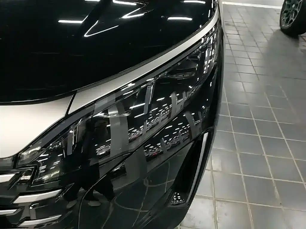 Summer 2025 DM-i 1.5T 180km/h Superior Edition — миниатюра 24