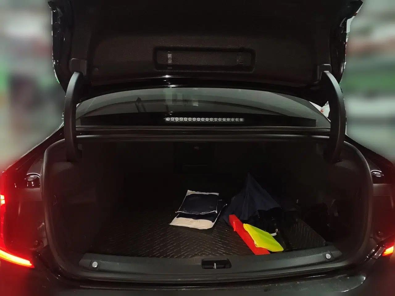 Volvo S90 New Energy 2021 T8 e-Drive Hybrid Luxury Edition — миниатюра 20