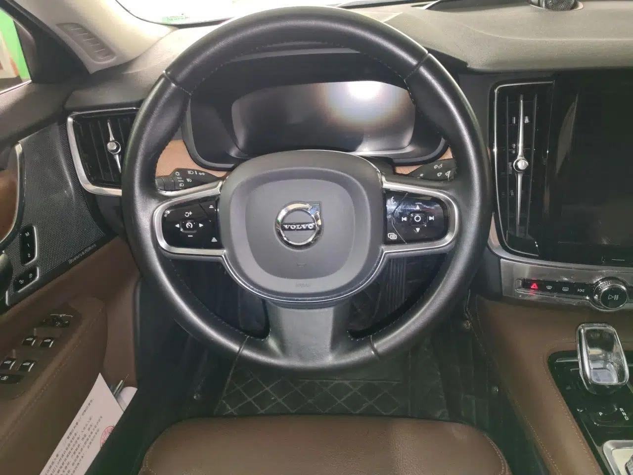 Volvo S90 New Energy 2020 T8 e-Drive Hybrid – Zhiyi Luxury Edition — миниатюра 11