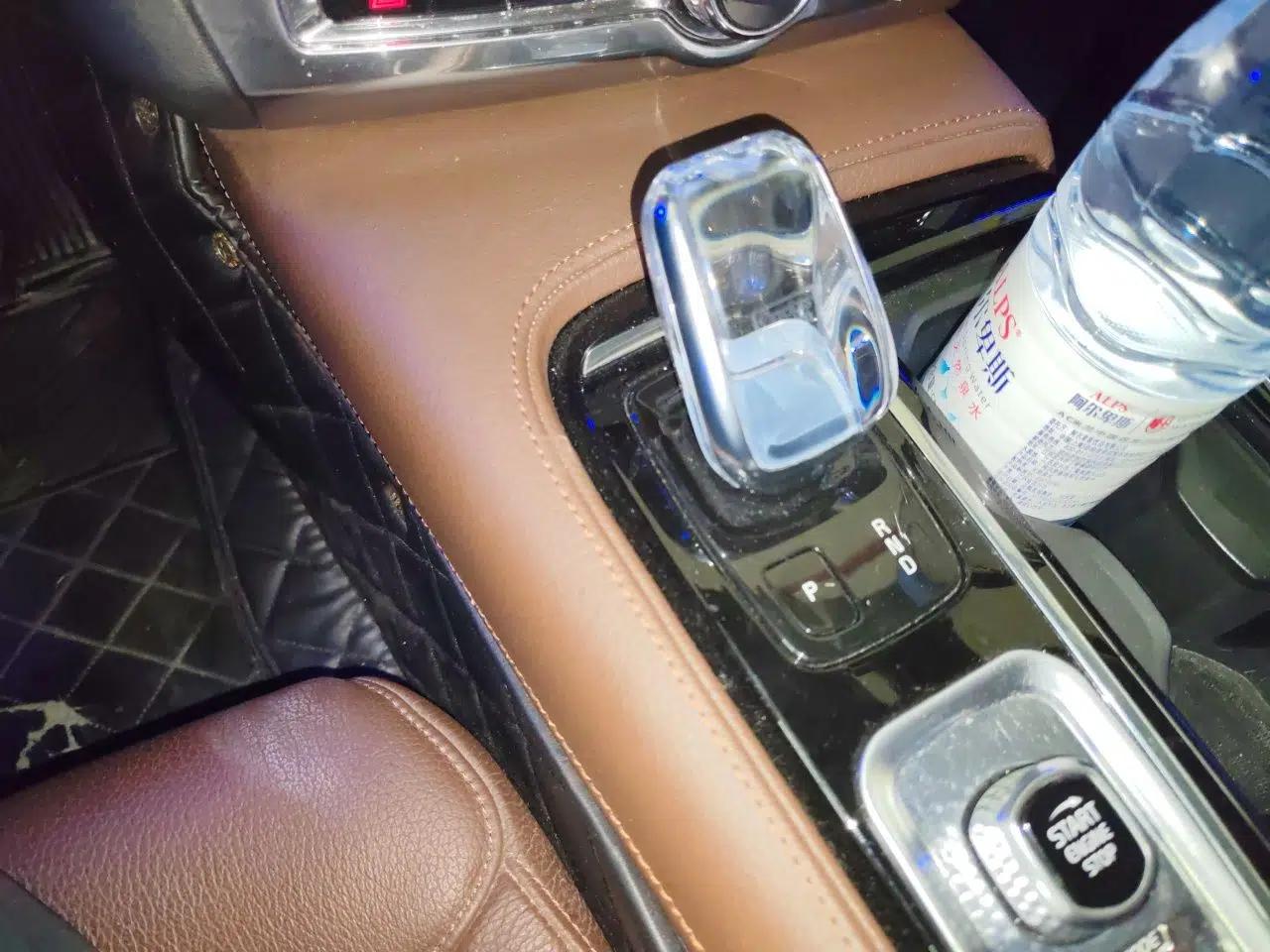 Volvo S90 New Energy 2020 T8 e-Drive Hybrid – Zhiyi Luxury Edition — миниатюра 15