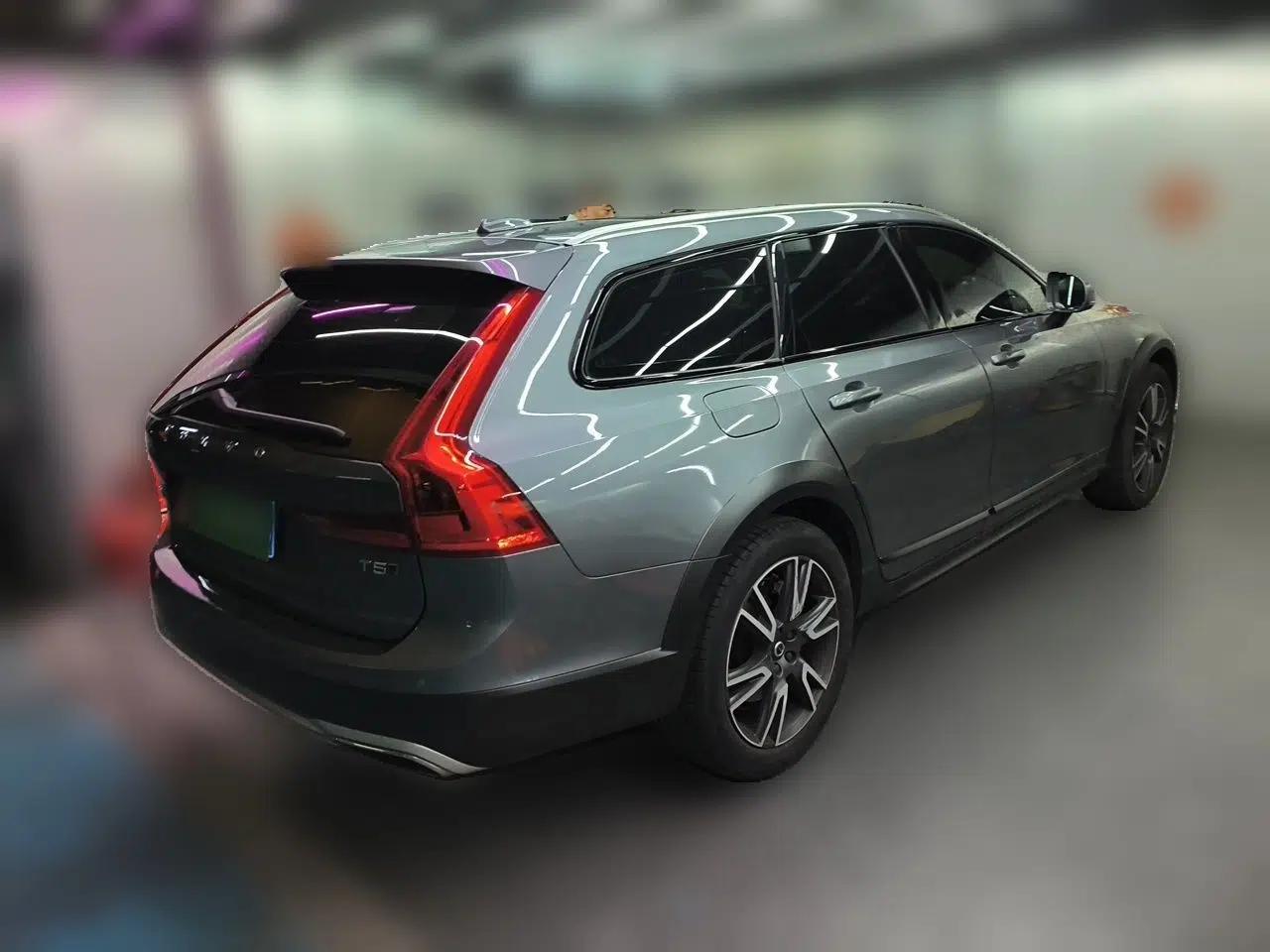 Volvo V90 2020 Cross Country T5 AWD Smart Range Edition — миниатюра 6