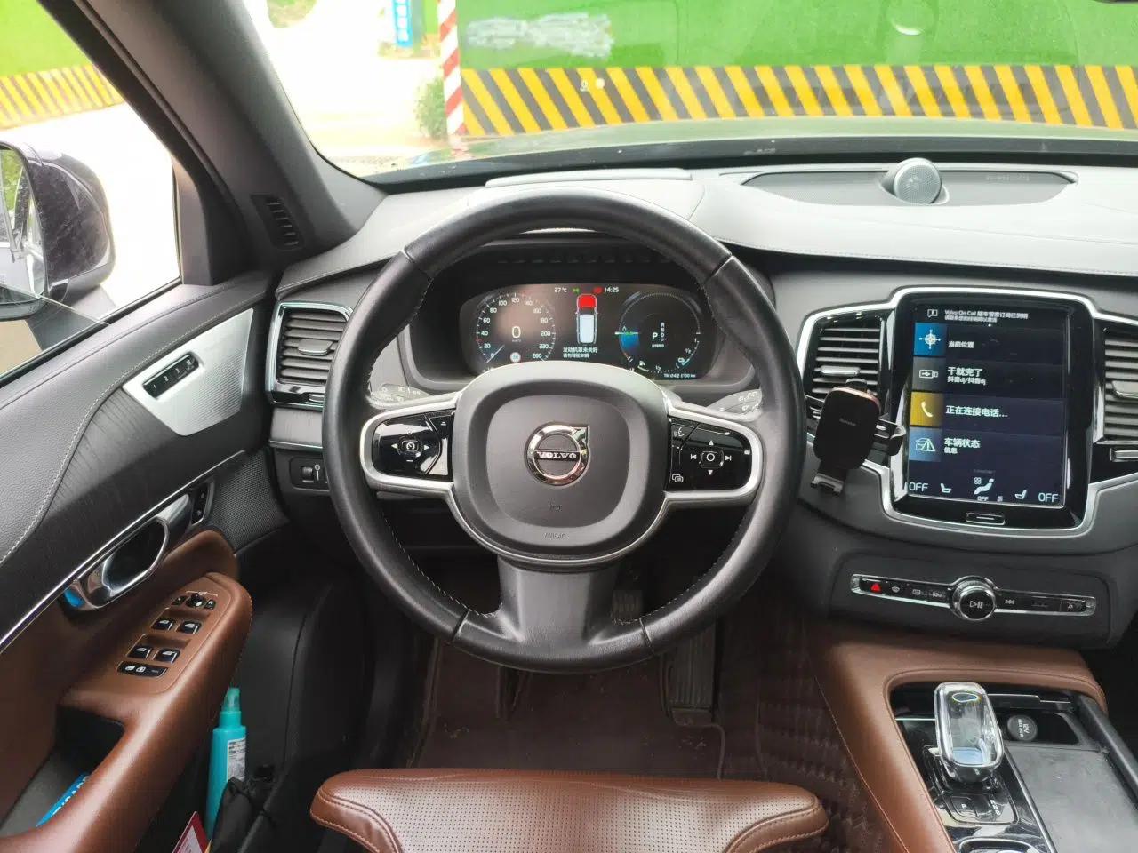 Volvo XC90 New Energy 2021 E-Drive Hybrid T8 Luxury Flagship 7-Seater — миниатюра 11