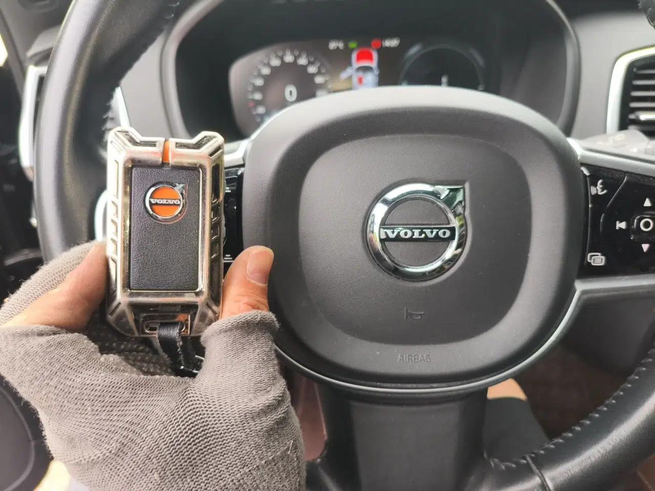 Volvo XC90 New Energy 2021 E-Drive Hybrid T8 Luxury Flagship 7-Seater — миниатюра 9