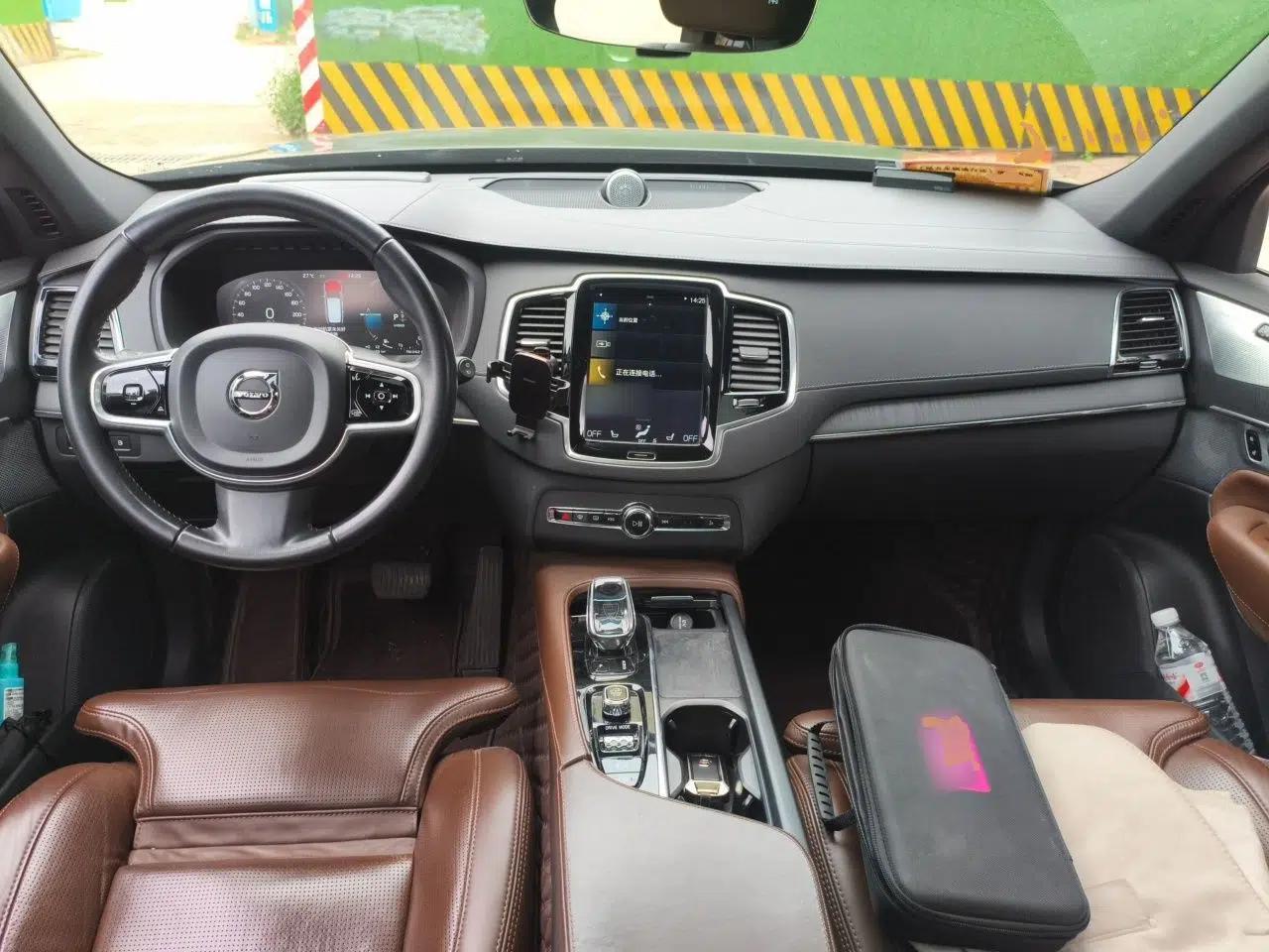 Volvo XC90 New Energy 2021 E-Drive Hybrid T8 Luxury Flagship 7-Seater — миниатюра 10