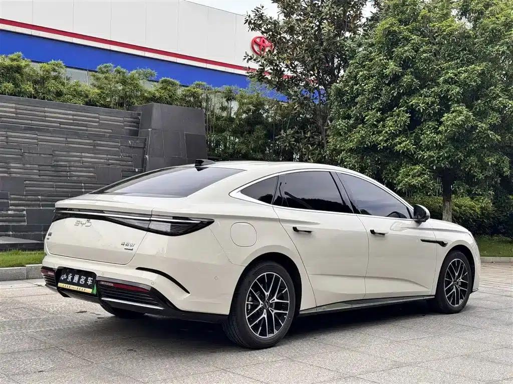 Seal 07 DM-i 2025 Intelligent Driving Edition DM-i 1.5L 125km Premium Model — миниатюра 13