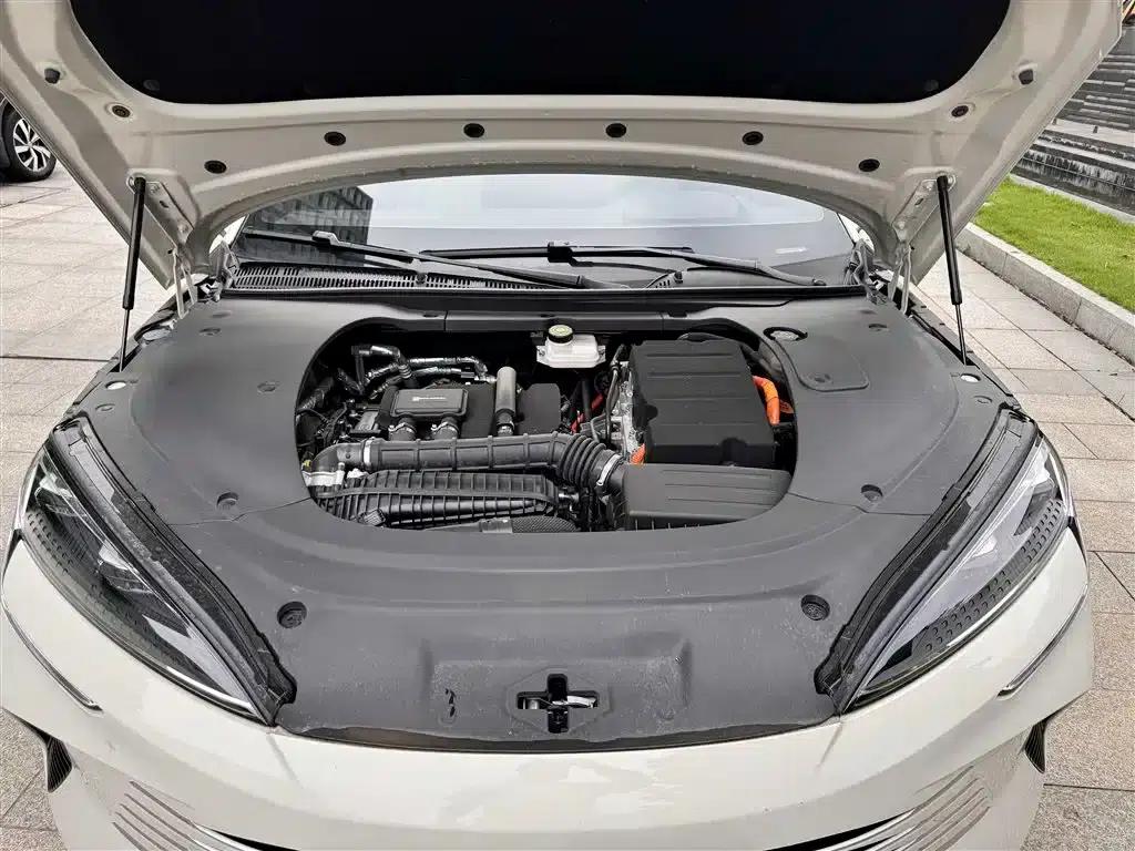 Seal 07 DM-i 2025 Intelligent Driving Edition DM-i 1.5L 125km Premium Model — миниатюра 15
