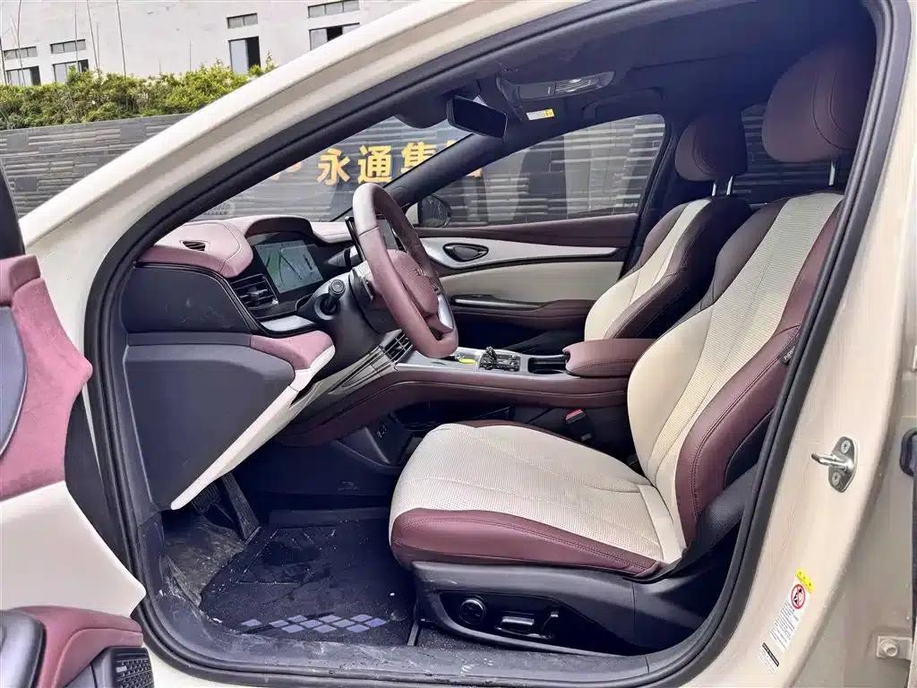 Seal 07 DM-i 2025 Intelligent Driving Edition DM-i 1.5L 125km Premium Model — миниатюра 5