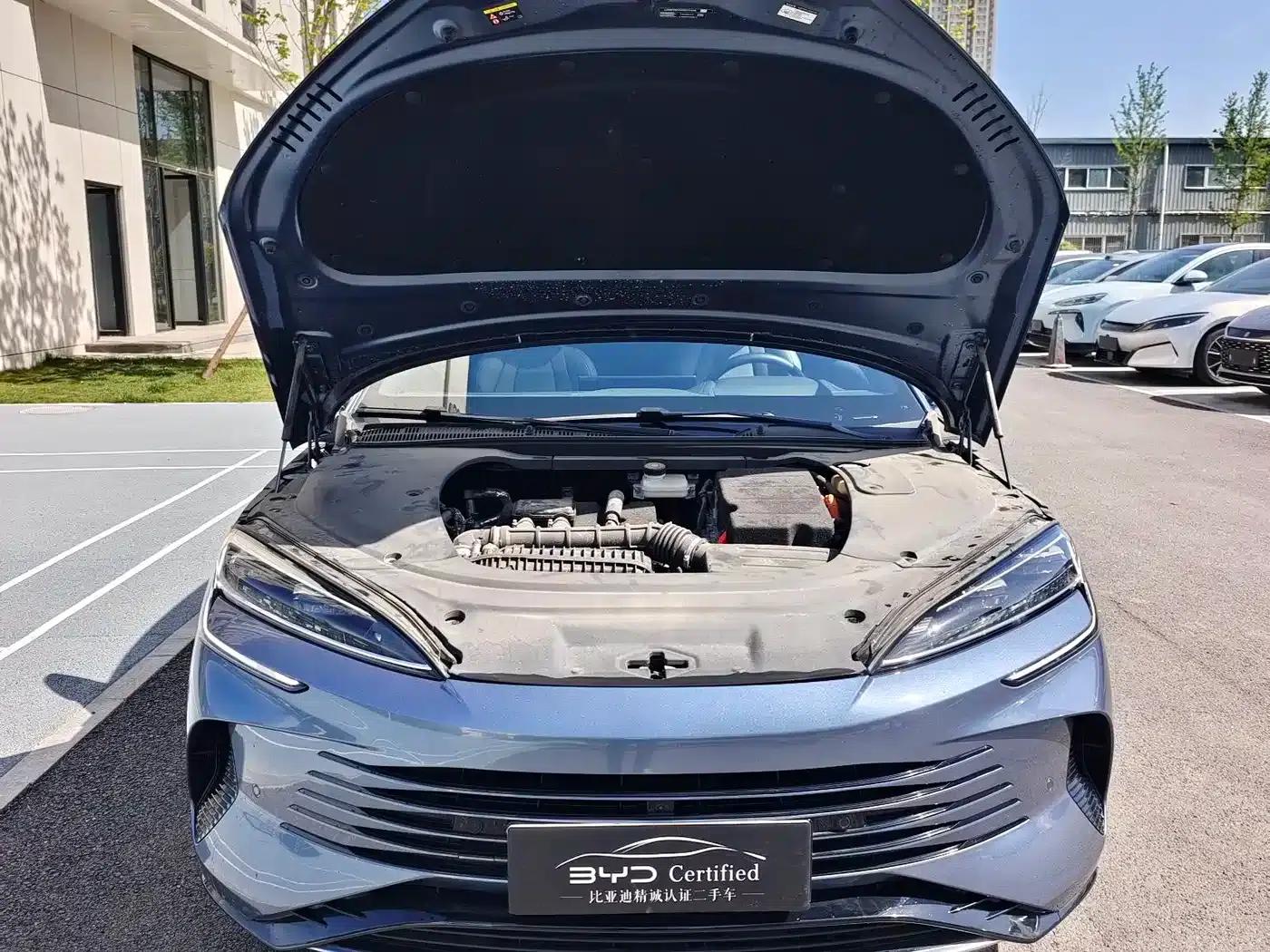 Seal 07 DM-i 2025 Intelligent Driving Edition DM-i 1.5L 125km Premium Model — миниатюра 2