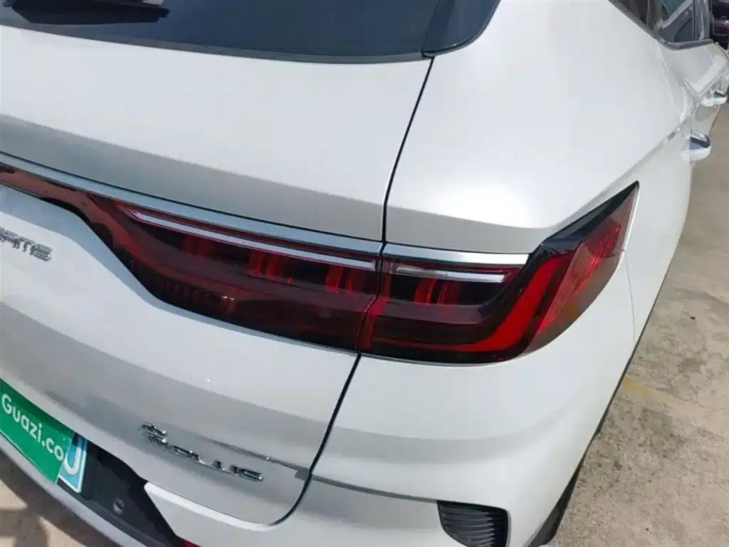 Song PLUS 2020 1.5T Automatic Flagship Edition — миниатюра 8