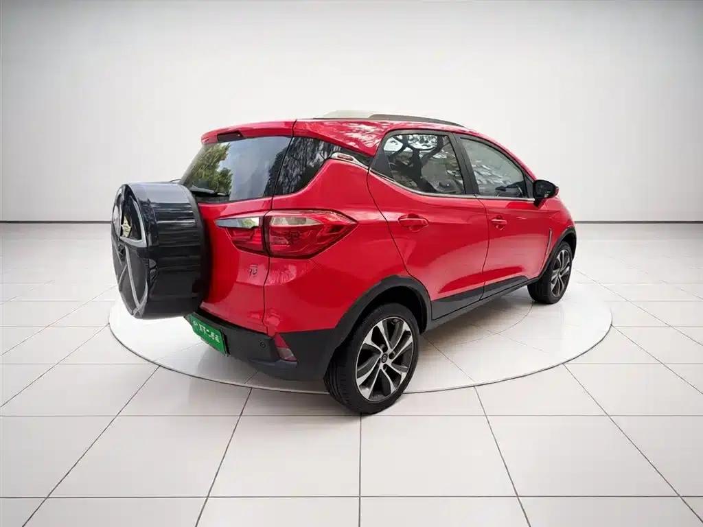 2016 Yuan 1.5L Automatic Luxury Edition — миниатюра 4