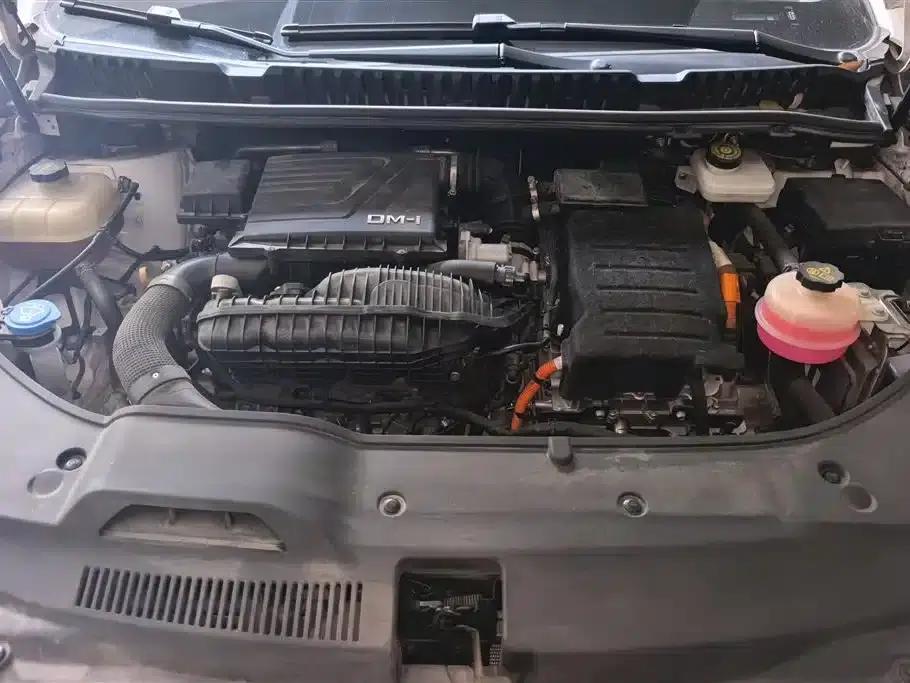 Song MAX New Energy 2022 DM-i 105KM Executive Edition — миниатюра 10