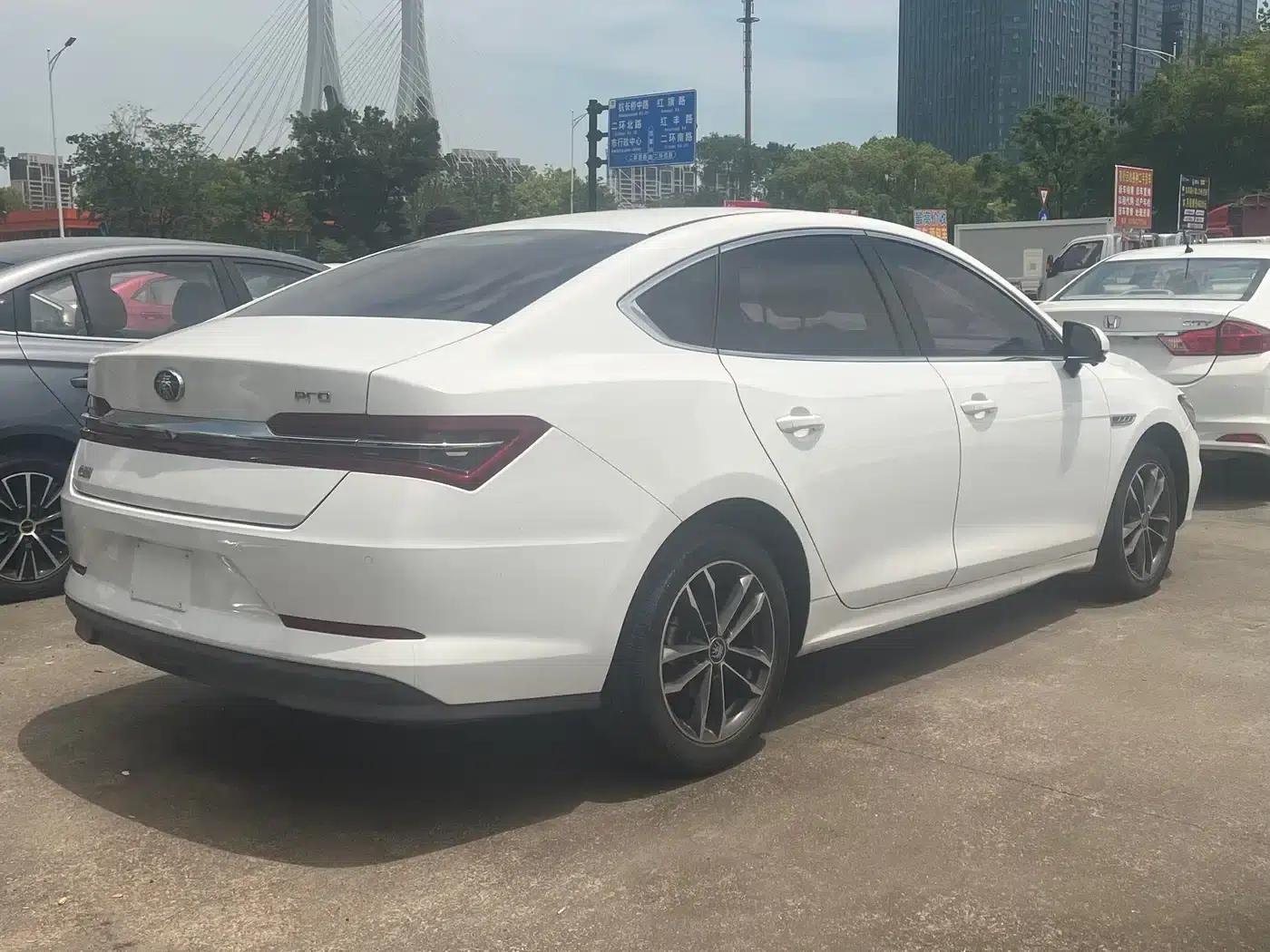 Qin Pro 2019 Super Edition 1.5TI Automatic Intelligent Connected Premium Model (National V Emission Standard) — миниатюра 4