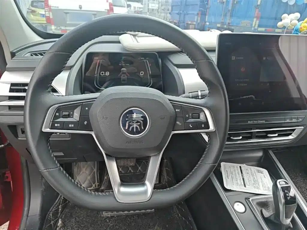 Qin Pro 2018 1.5TI Automatic Smart Connected Dynamic Edition — миниатюра 11