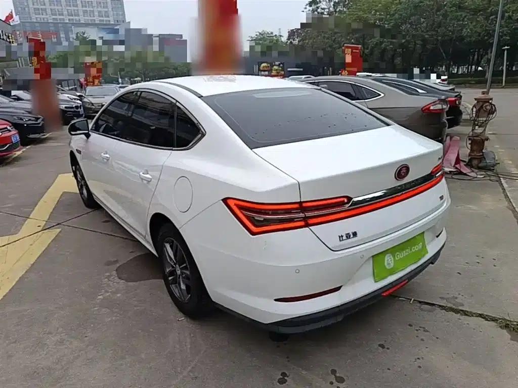 Qin Pro 2018 1.5TI Automatic Smart Connected Dynamic Edition — миниатюра 5