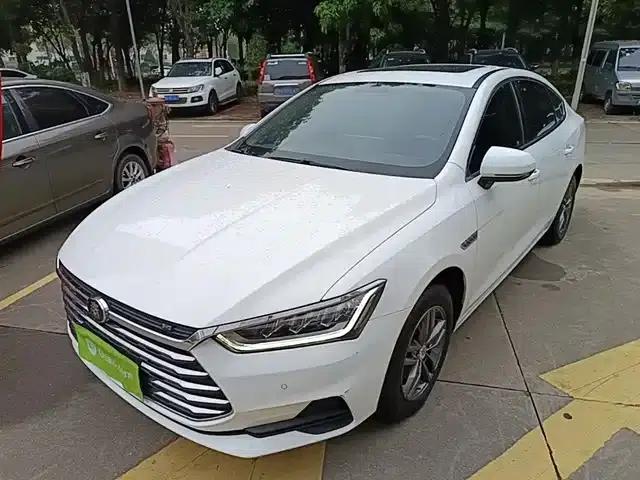 Qin Pro 2018 1.5TI Automatic Smart Connected Dynamic Edition