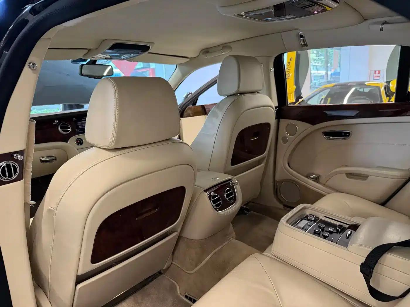 Mulsanne 2011 6.8T Luxury Edition — миниатюра 8
