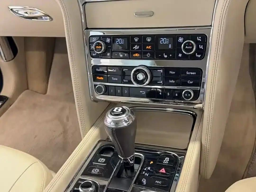 Mulsanne 2011 6.8T Luxury Edition — миниатюра 10