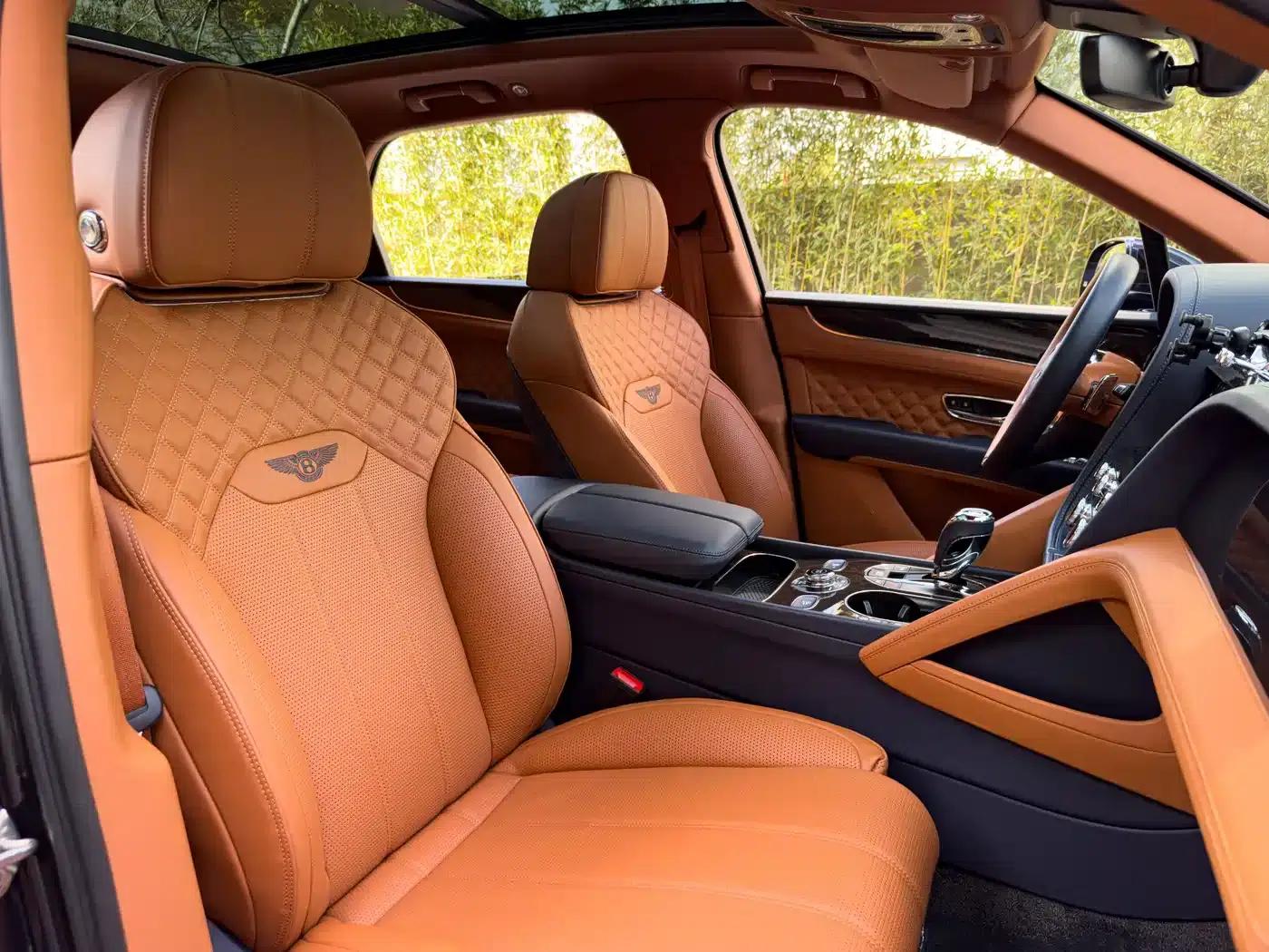 Bentayga Plug-in Hybrid 2021 3.0T PHEV — миниатюра 20