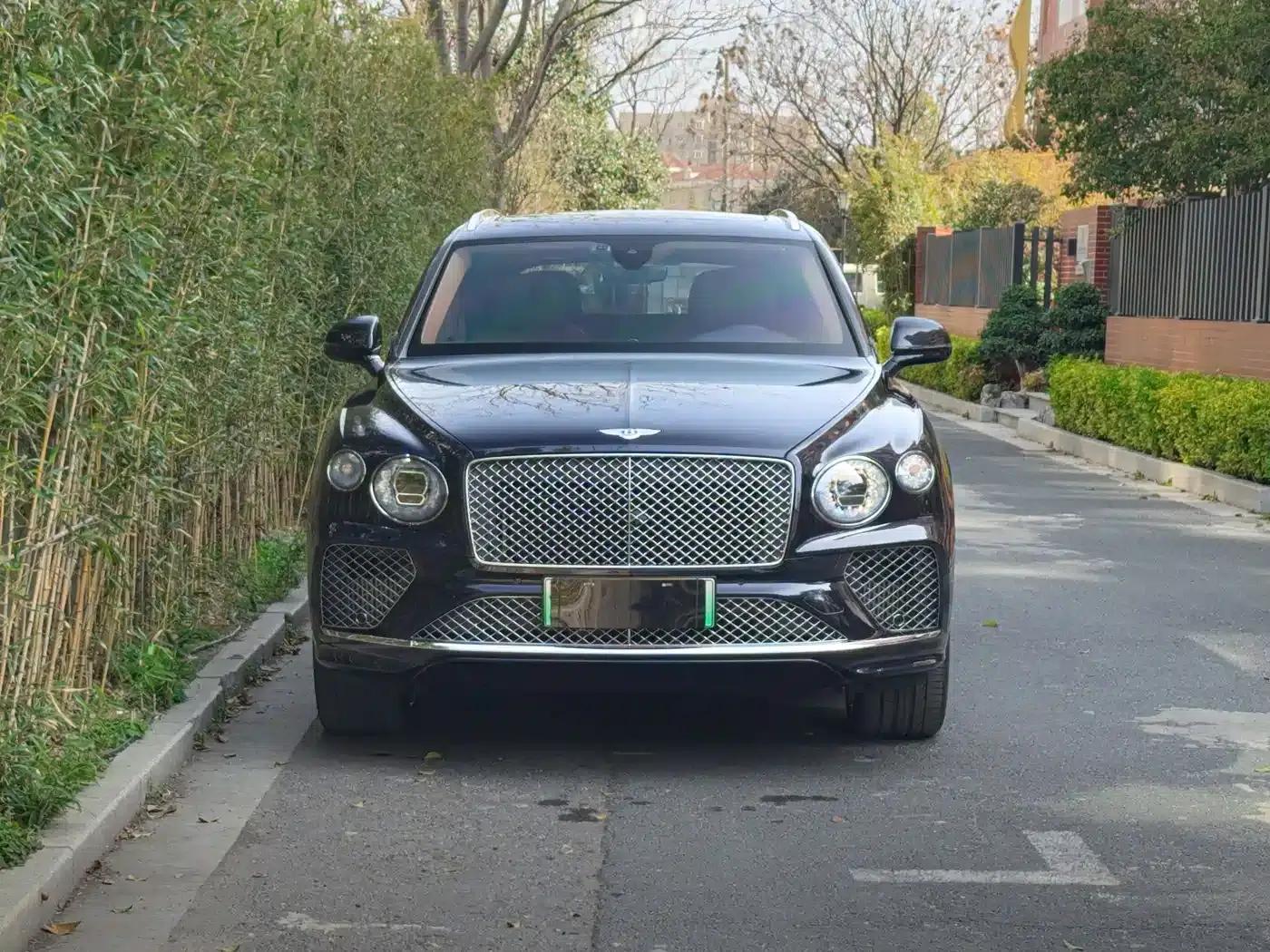 Bentayga Plug-in Hybrid 2021 3.0T PHEV — миниатюра 7