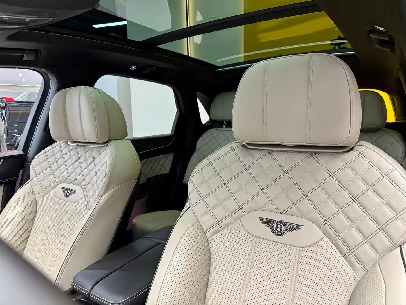 Bentayga Plug-in Hybrid 2021 3.0T PHEV — миниатюра 19