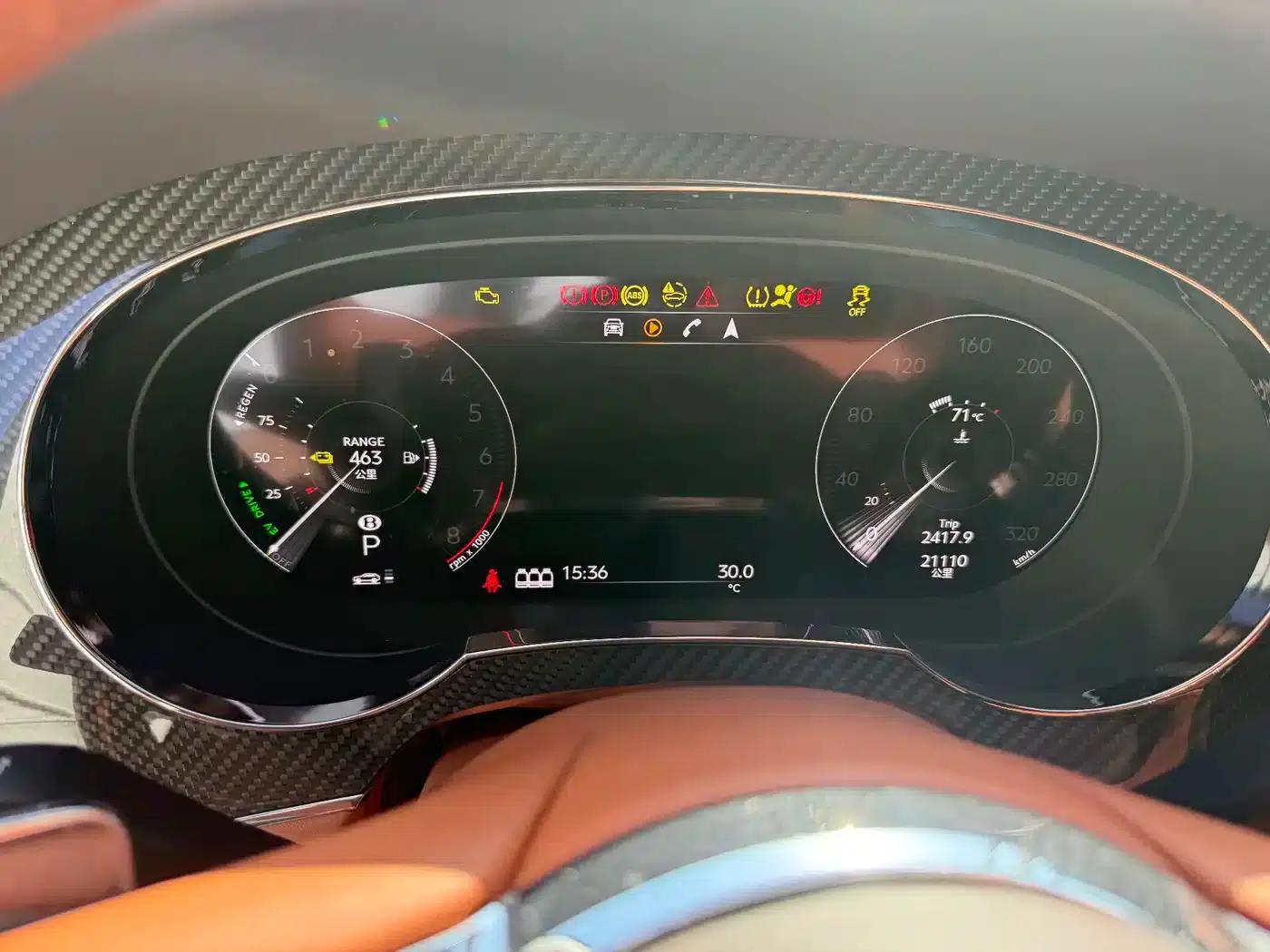 Bentayga Plug-in Hybrid 2021 3.0T PHEV — миниатюра 3