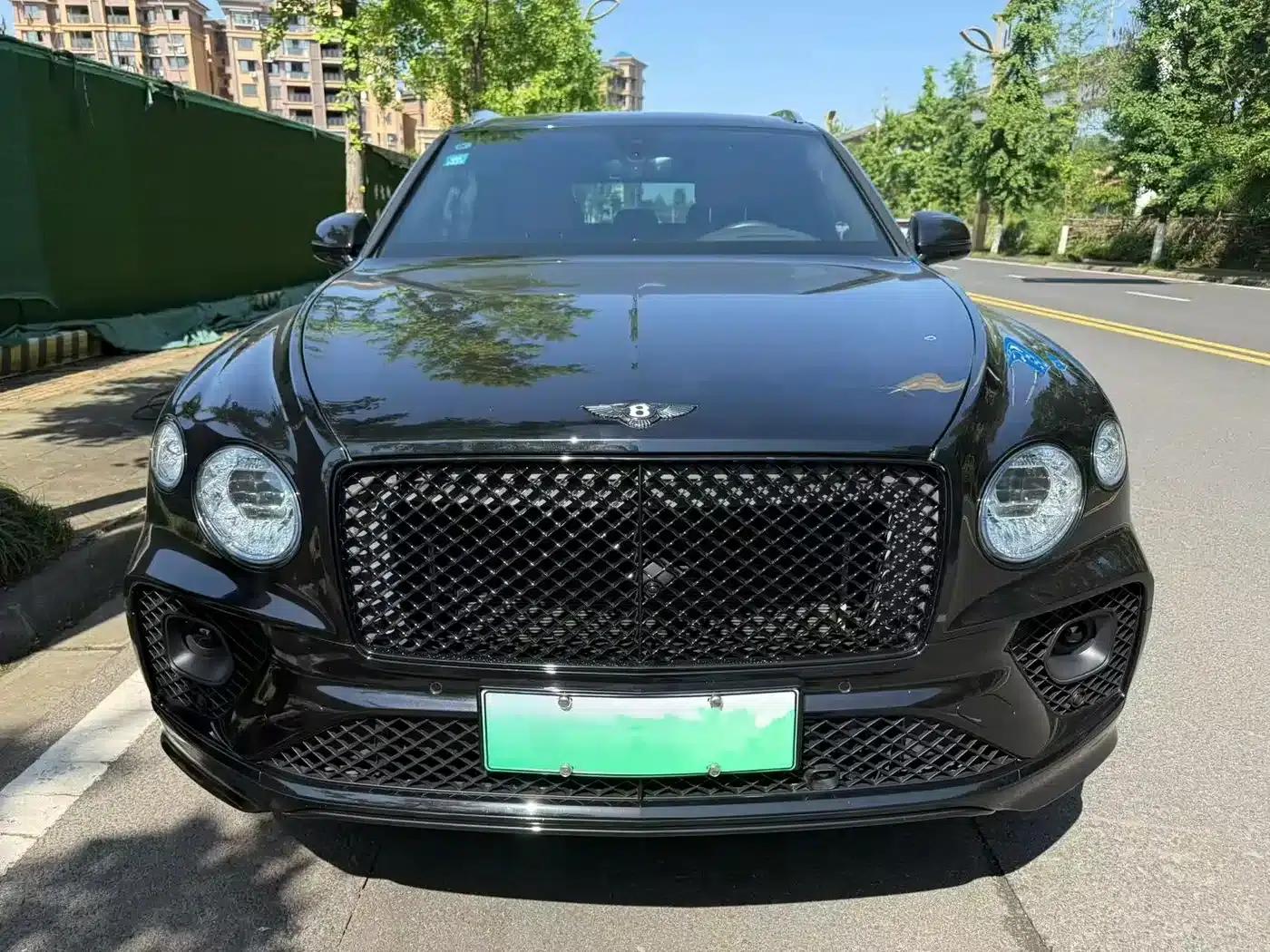 Bentayga Plug-in Hybrid 2021 3.0T PHEV — миниатюра 5