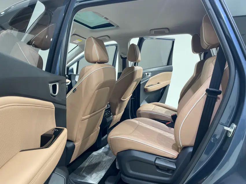 Wuling Jiachen 2022 1.5T CVT Deluxe Flagship Edition — миниатюра 14