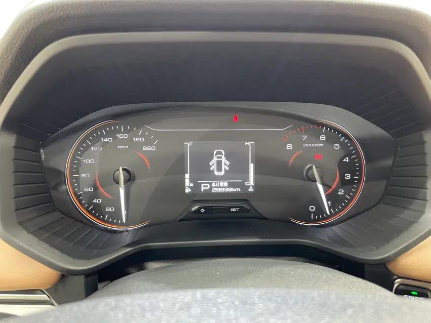 Wuling Jiachen 2022 1.5T CVT Deluxe Flagship Edition — миниатюра 8