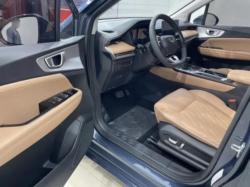 Wuling Jiachen 2022 1.5T CVT Deluxe Flagship Edition — миниатюра 9