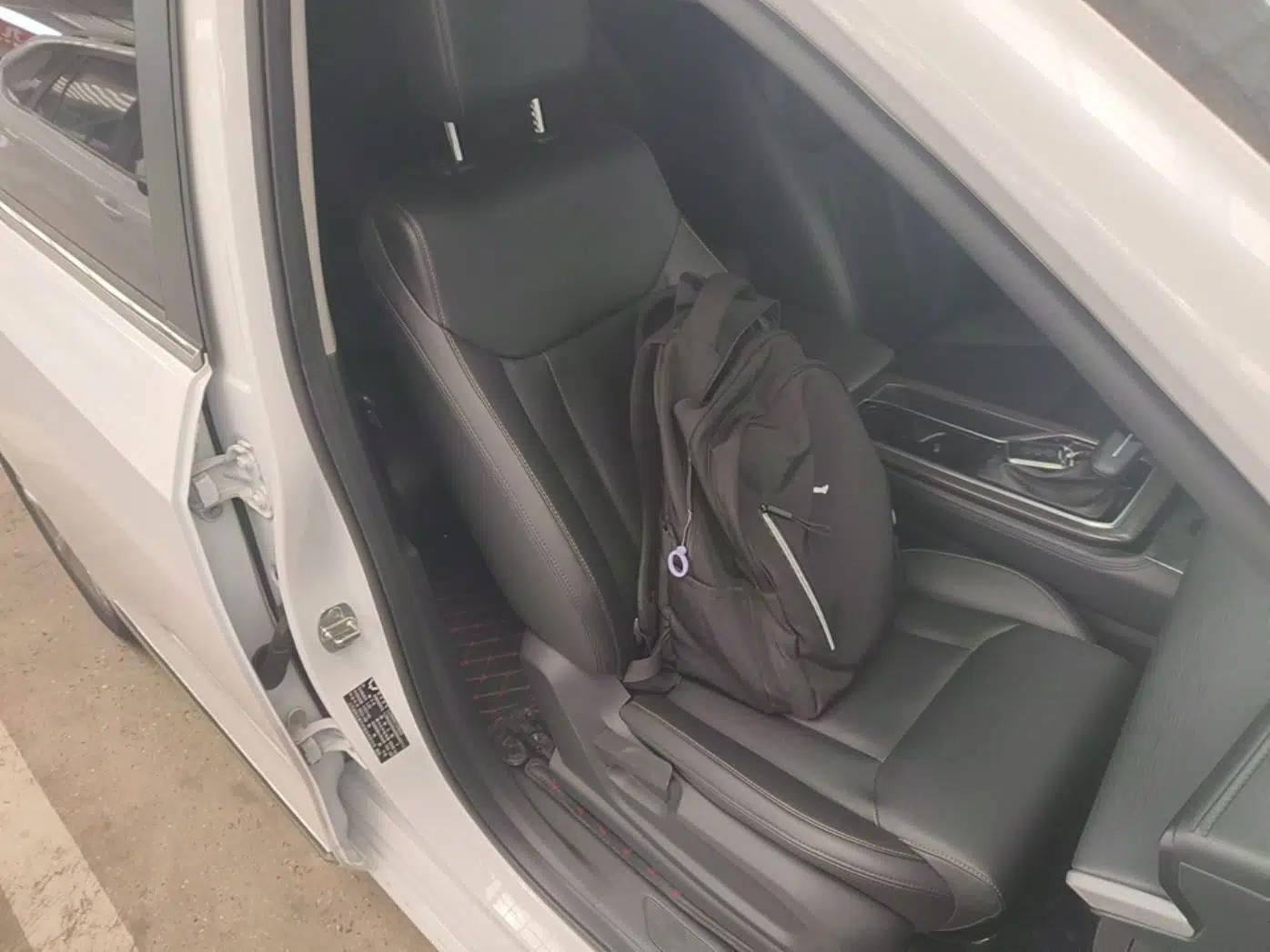Wuling Jiachen 2022 1.5T CVT Smart Luxury Version — миниатюра 23