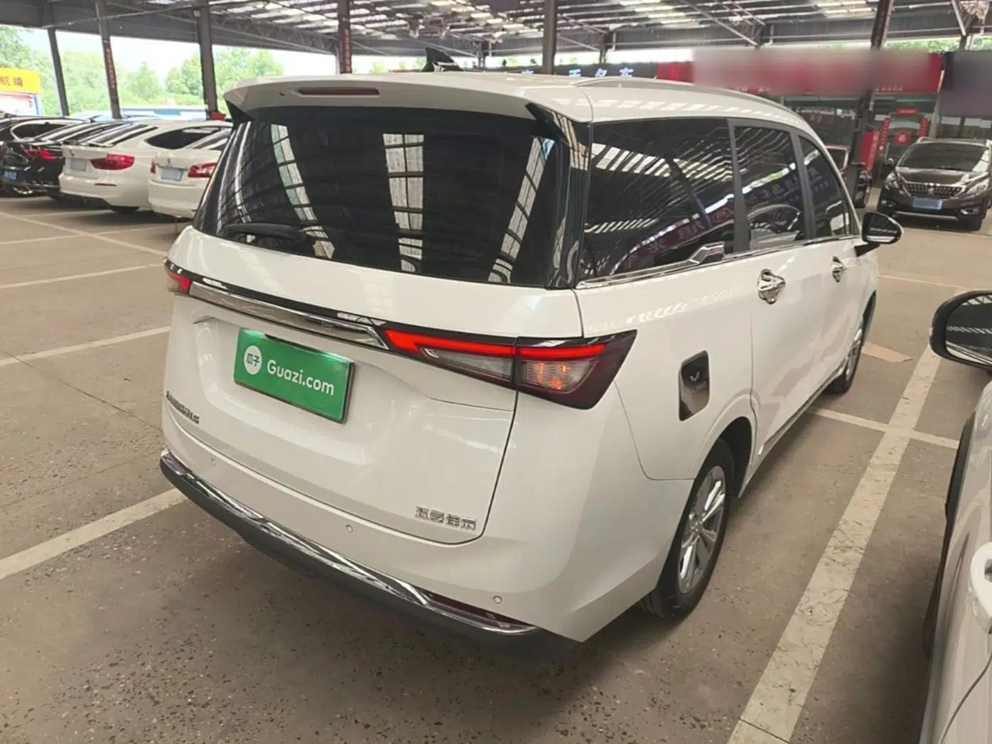 Wuling Jiachen 2022 1.5T CVT Smart Luxury Version — миниатюра 6