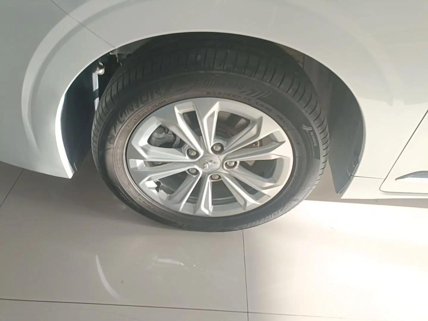 Wuling Jiachen 2022 1.5T CVT Smart Luxury Version — миниатюра 8