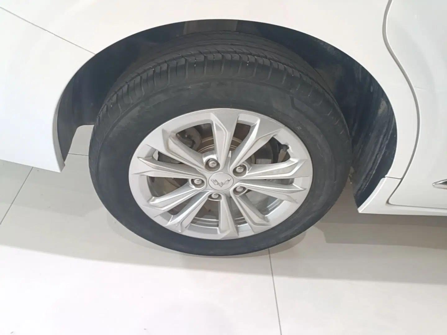 Wuling Jiachen 2022 1.5T CVT Smart Luxury Version — миниатюра 10