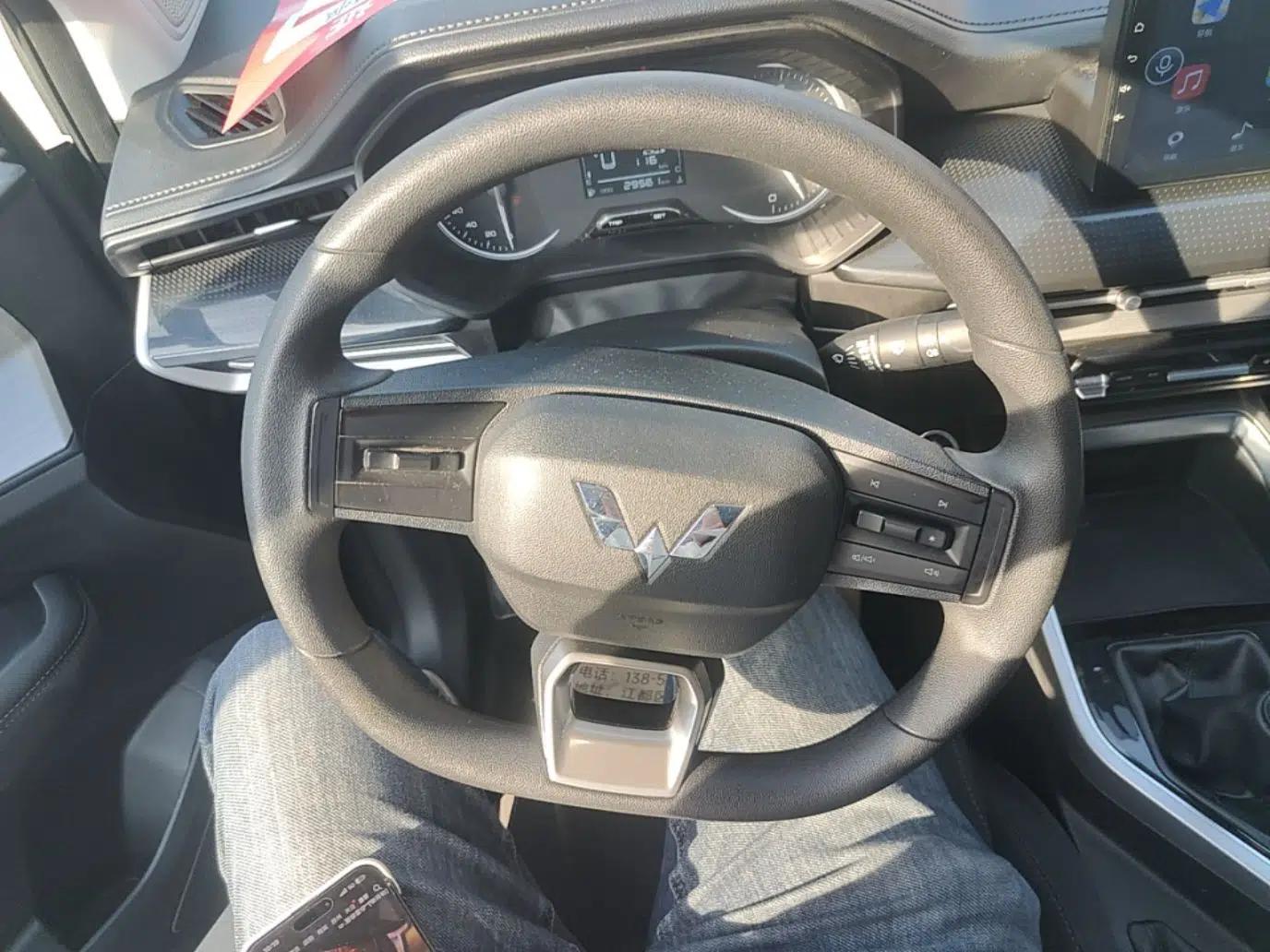 Wuling Jiachen 2022 1.5L Manual Enjoyment Elite Model — миниатюра 14