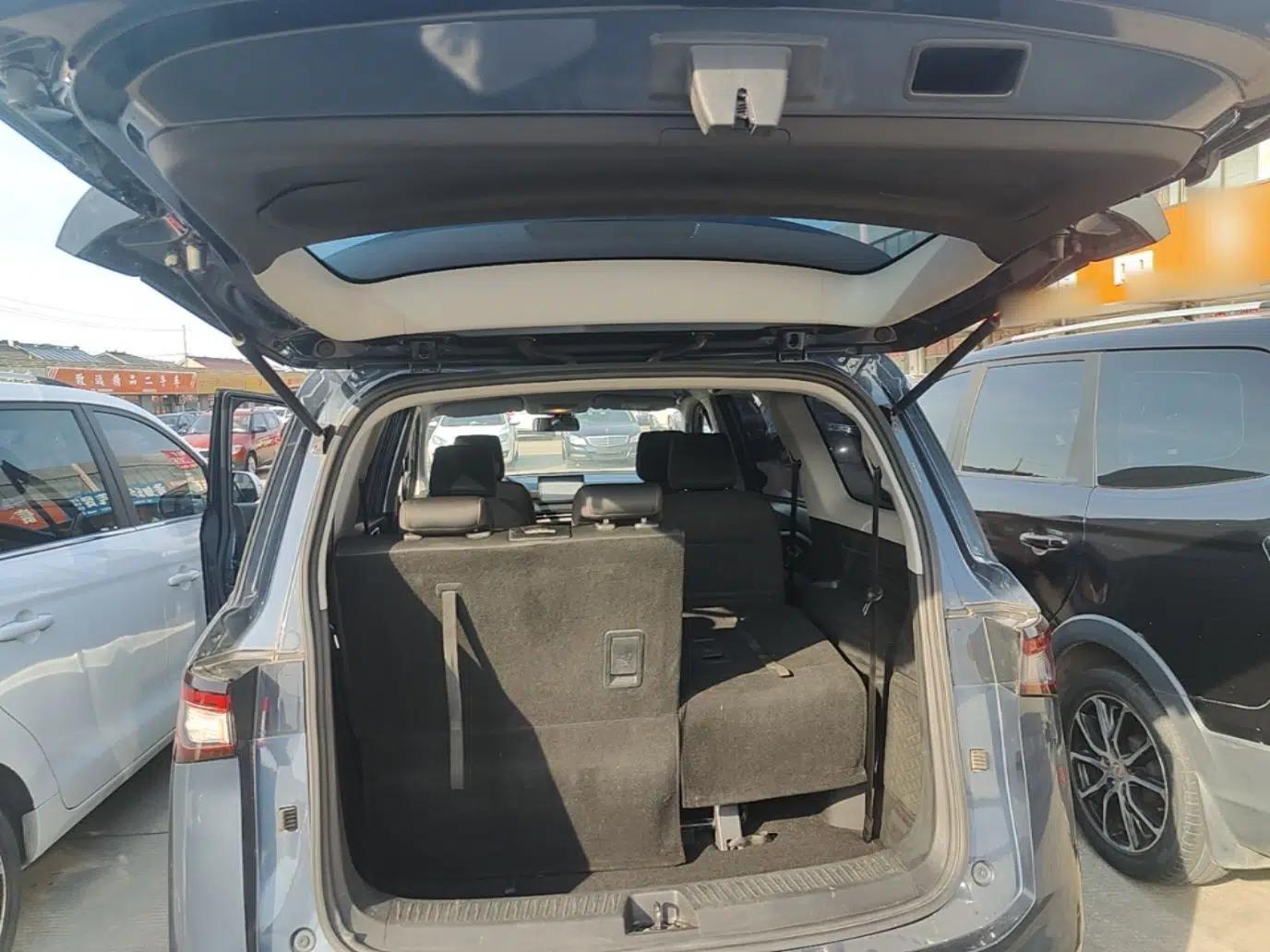 Wuling Jiachen 2022 1.5L Manual Enjoyment Elite Model — миниатюра 22
