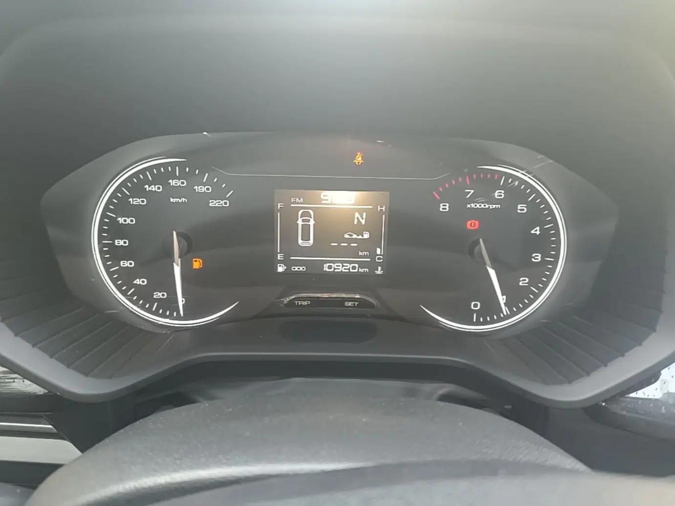 Wuling Jiachen 2022 1.5L Manual Enjoyment Elite Model — миниатюра 15