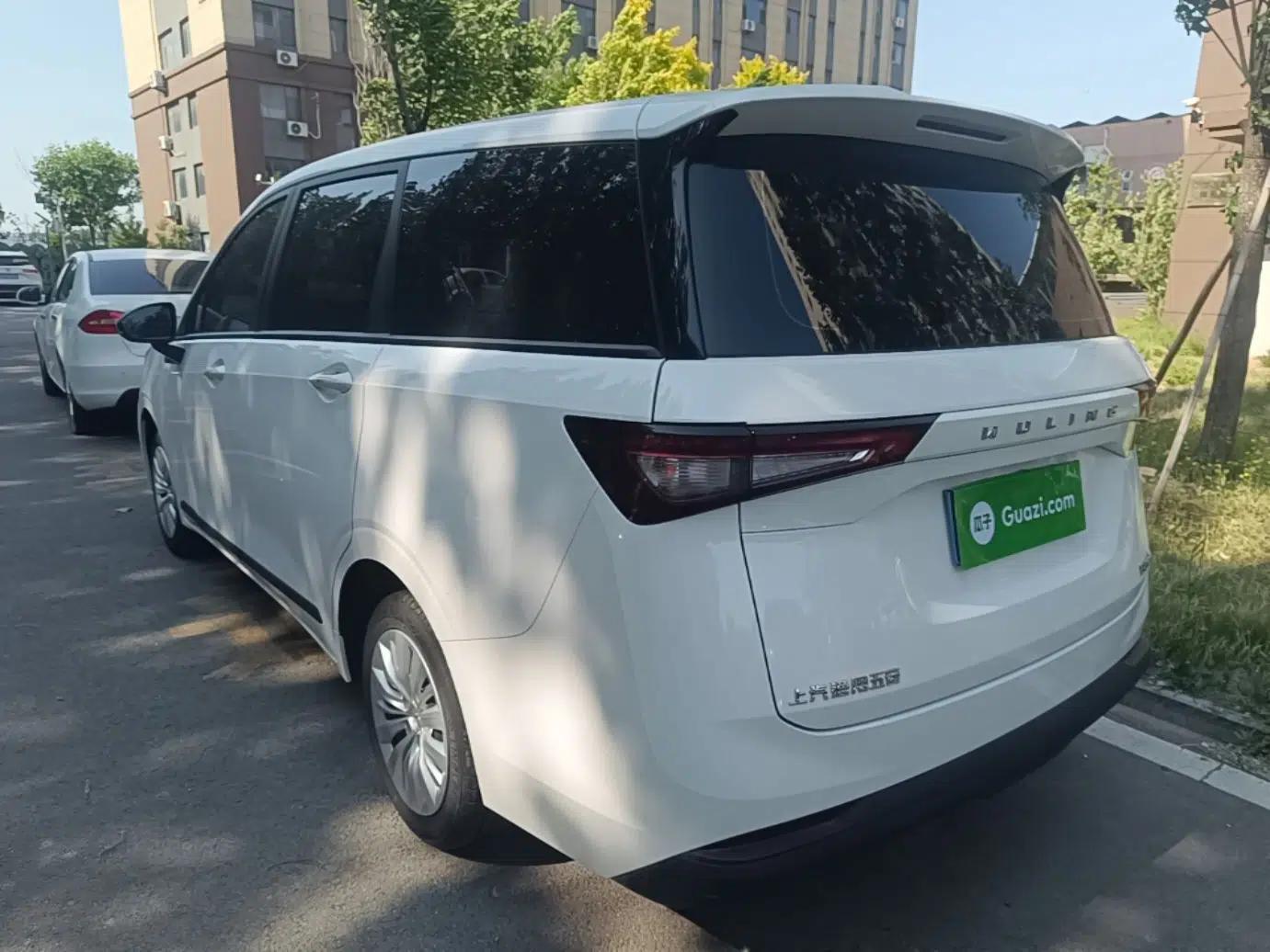 Wuling Jiachen 2022 1.5L Manual Enjoyment Elite Model — миниатюра 4