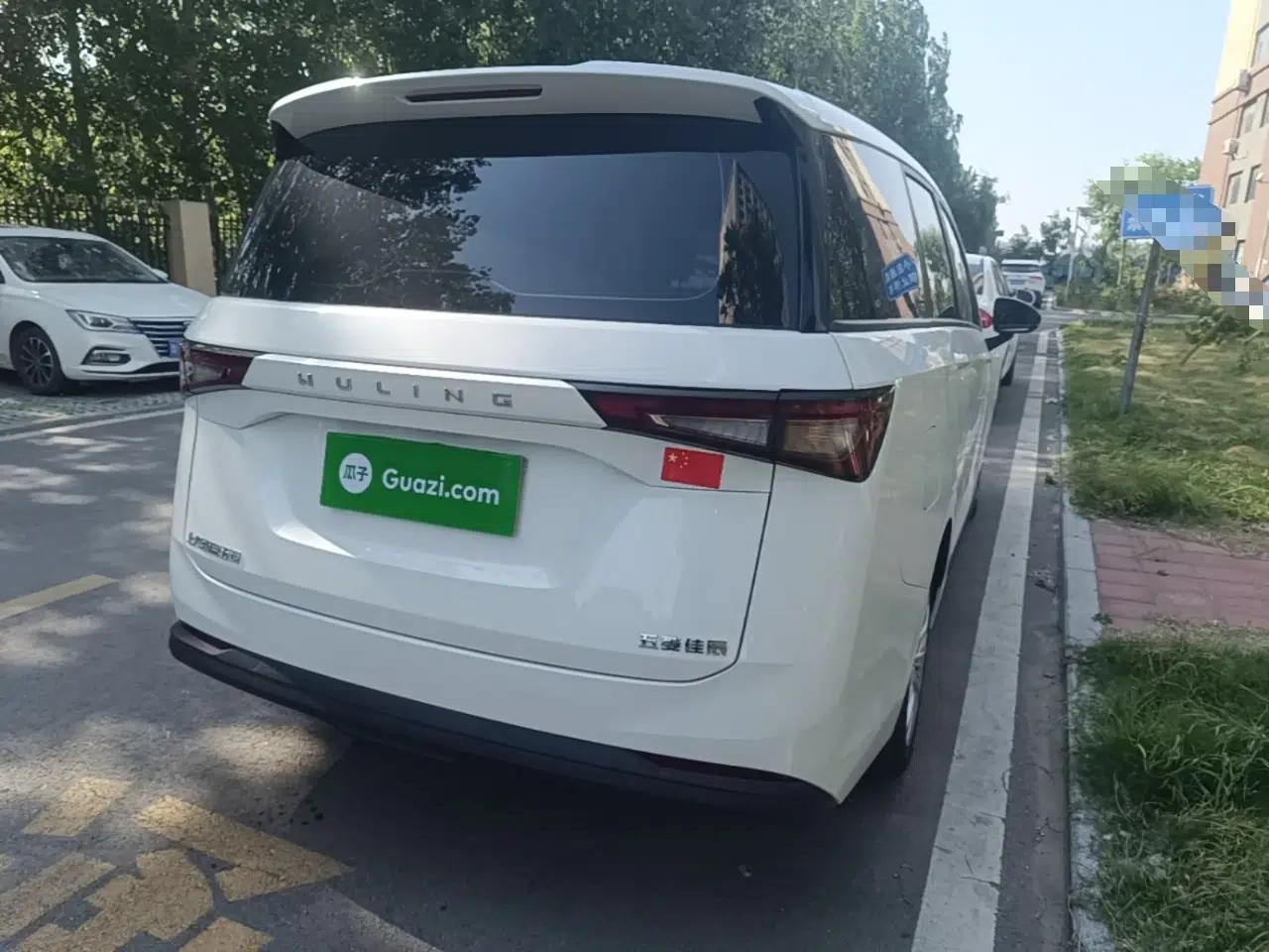 Wuling Jiachen 2022 1.5L Manual Enjoyment Elite Model — миниатюра 6