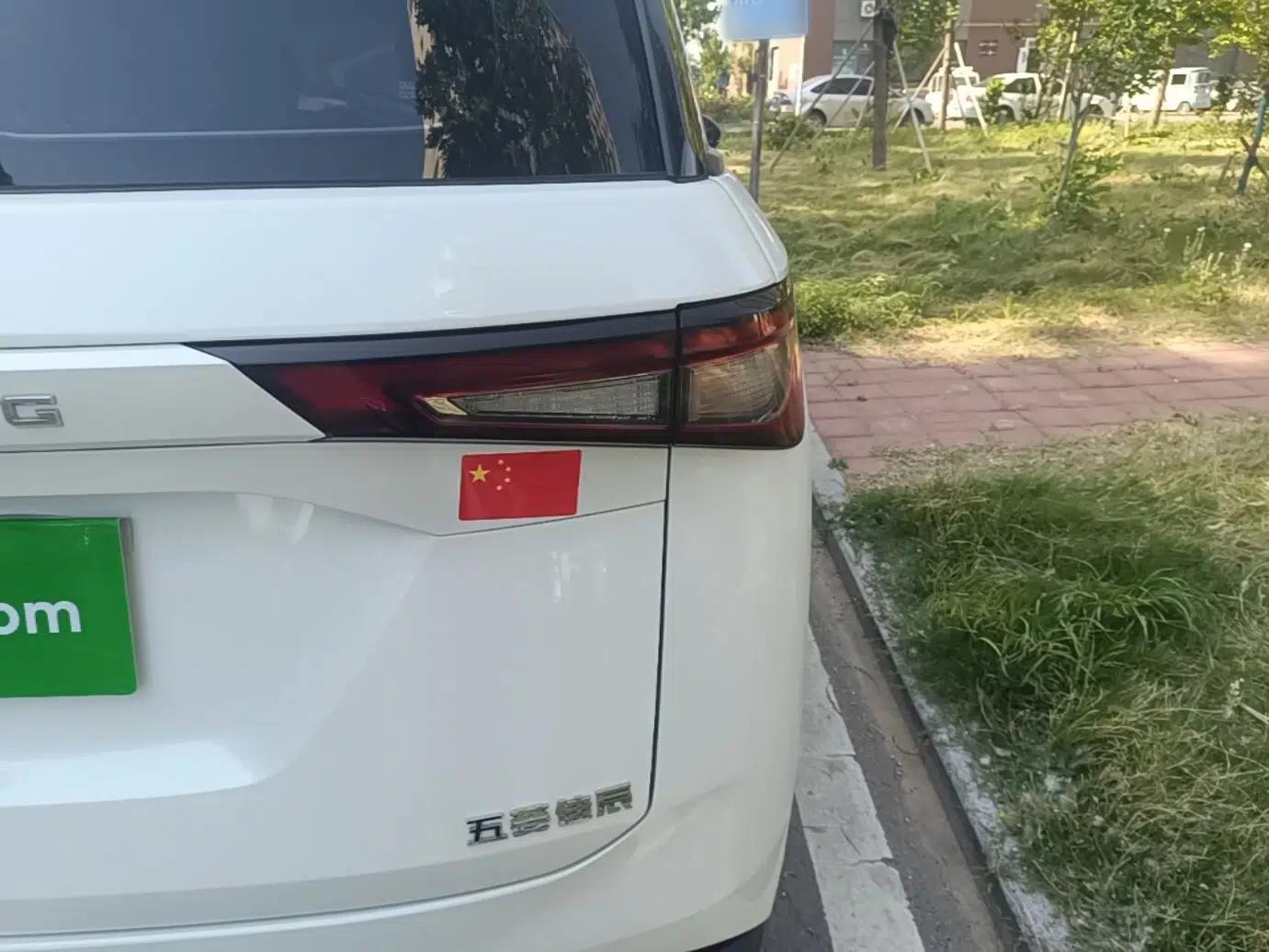 Wuling Jiachen 2022 1.5L Manual Enjoyment Elite Model — миниатюра 7