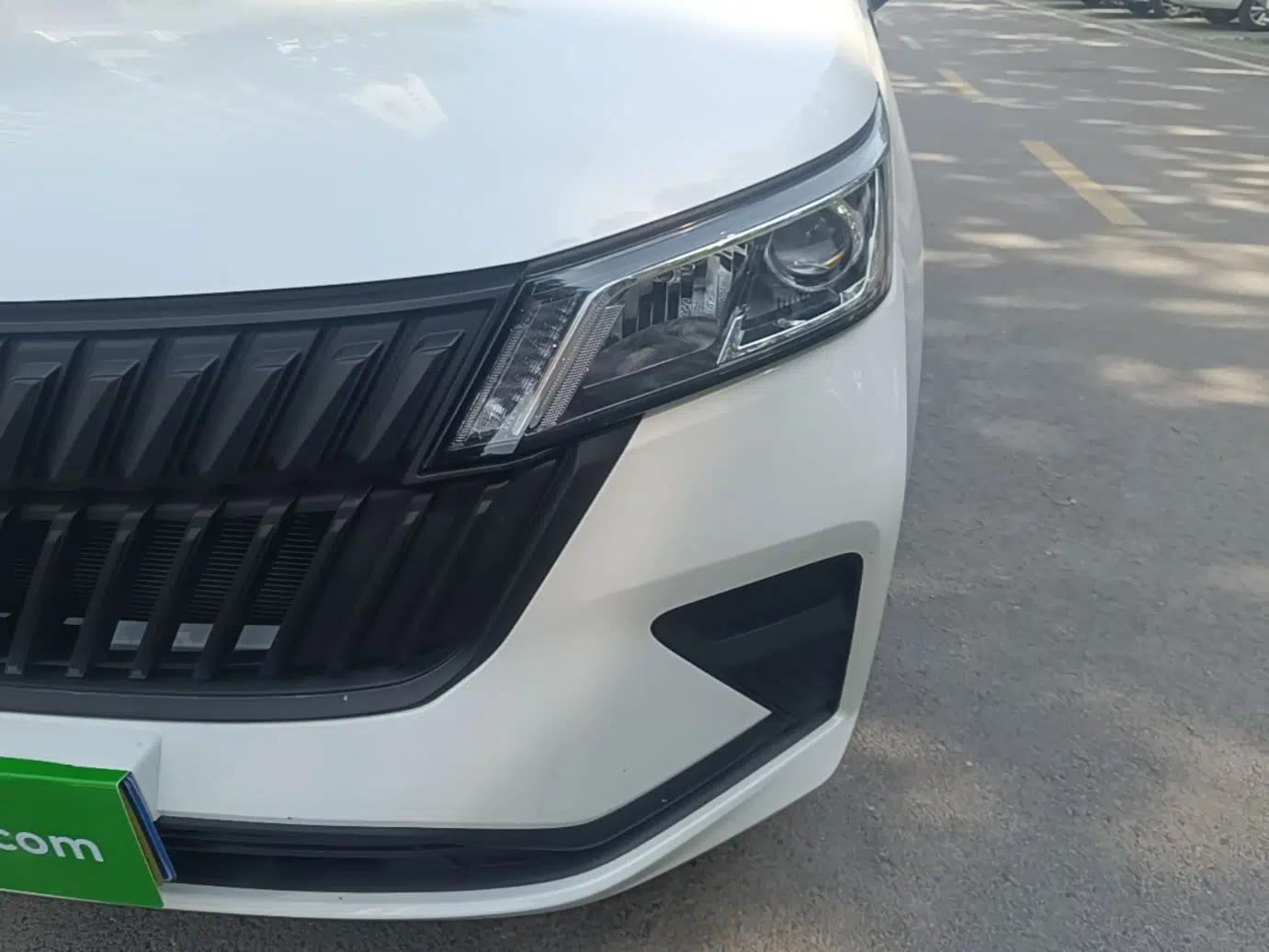 Wuling Jiachen 2022 1.5L Manual Enjoyment Elite Model — миниатюра 9