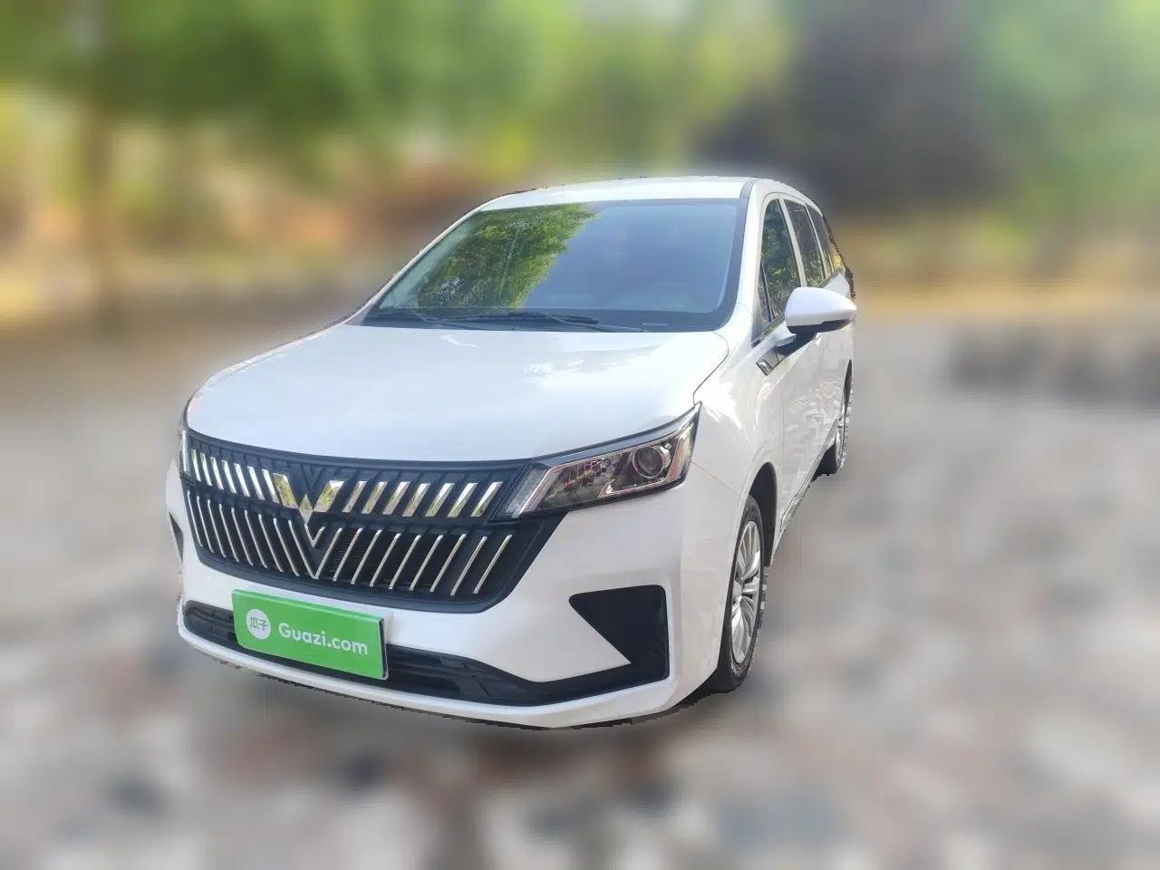 Wuling Jiachen 2022 1.5L Manual Enjoyment Elite Model — миниатюра 1