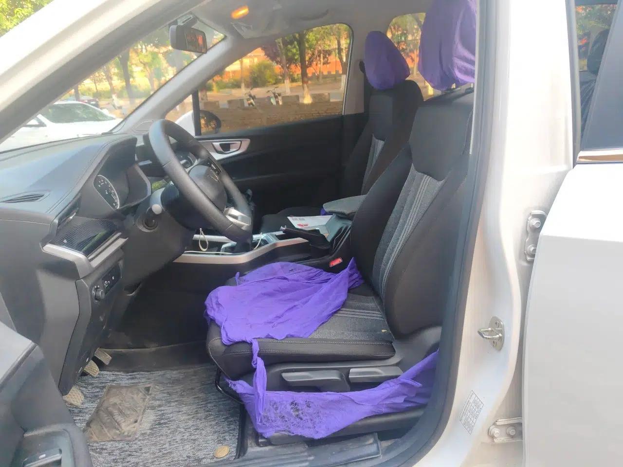 Wuling Jiachen 2022 1.5L Manual Enjoyment Elite Model — миниатюра 16