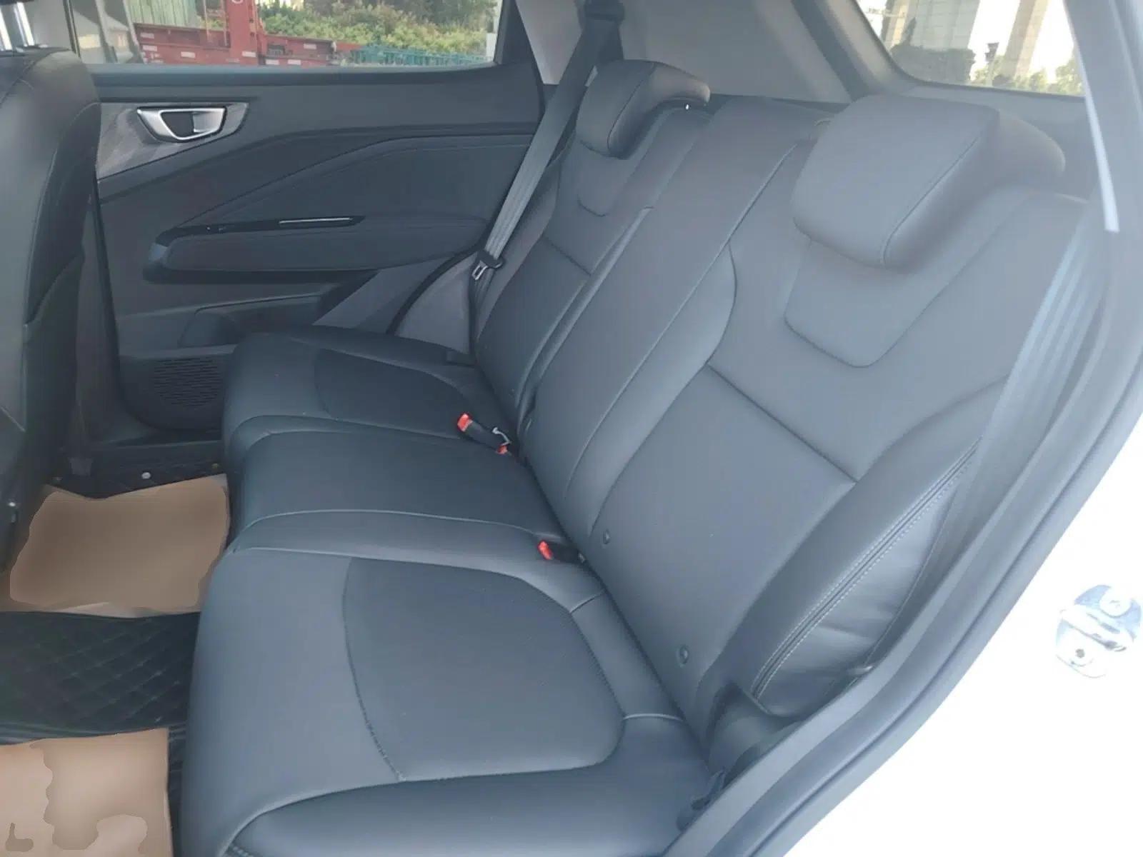 Wuling Alvez 2022 1.5L Manual Comfort Version — миниатюра 20