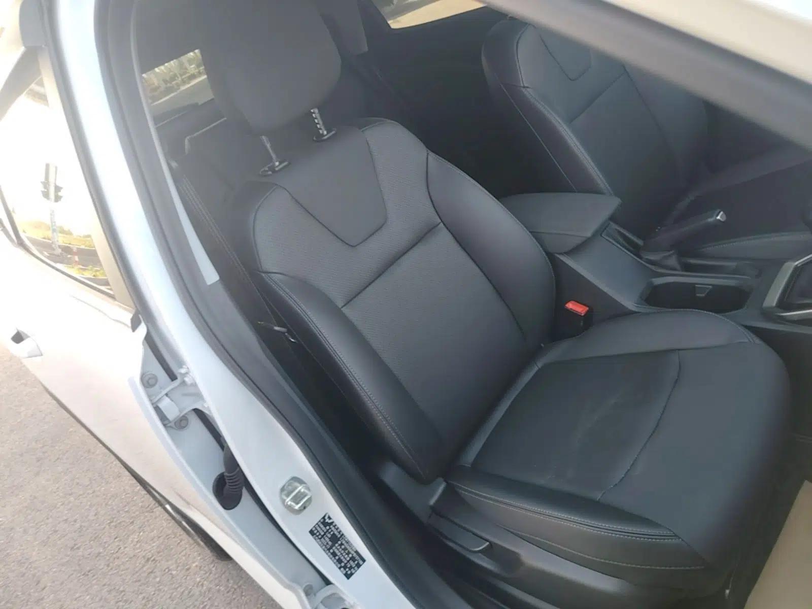 Wuling Alvez 2022 1.5L Manual Comfort Version — миниатюра 23