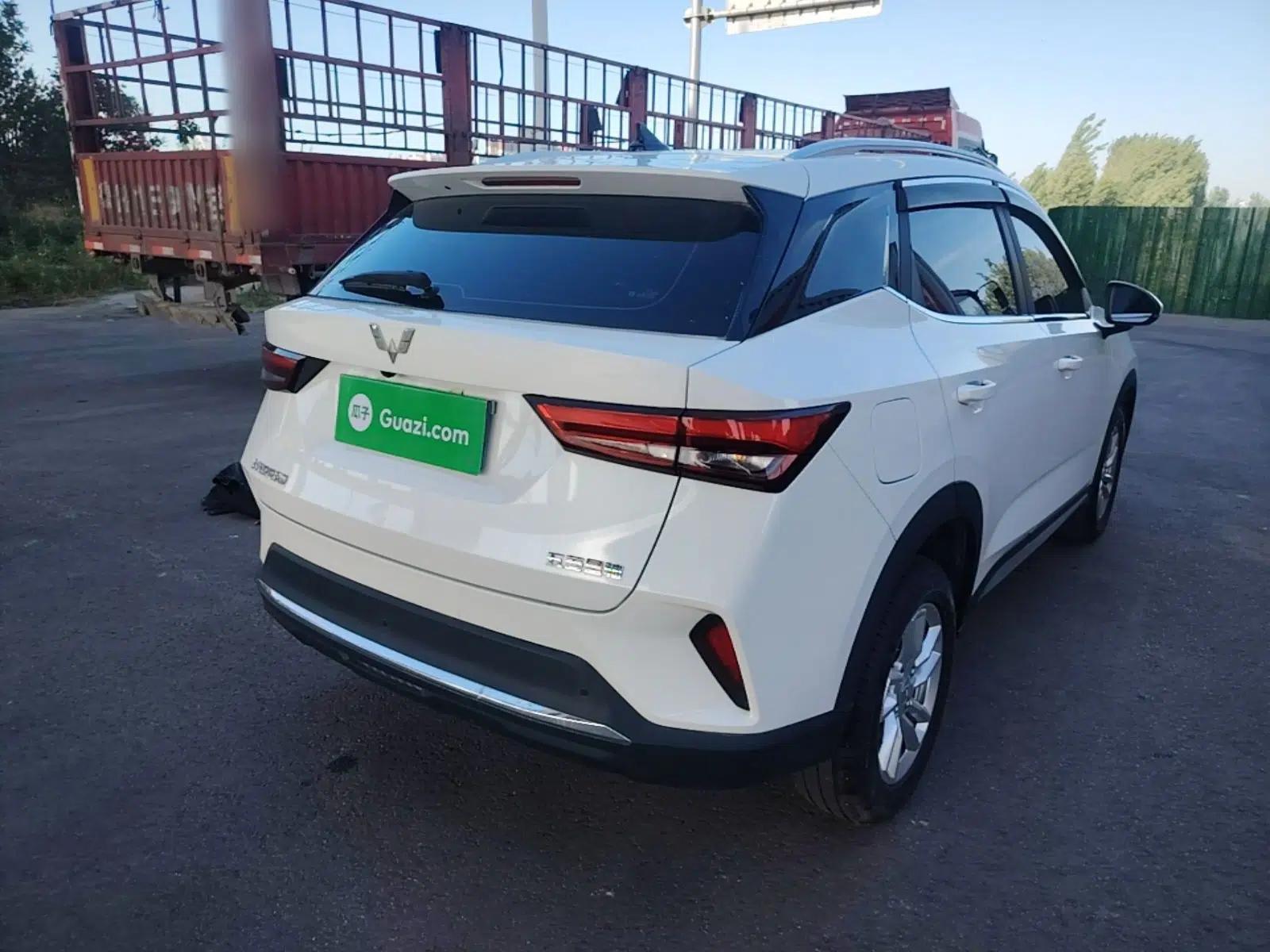 Wuling Alvez 2022 1.5L Manual Comfort Version — миниатюра 6