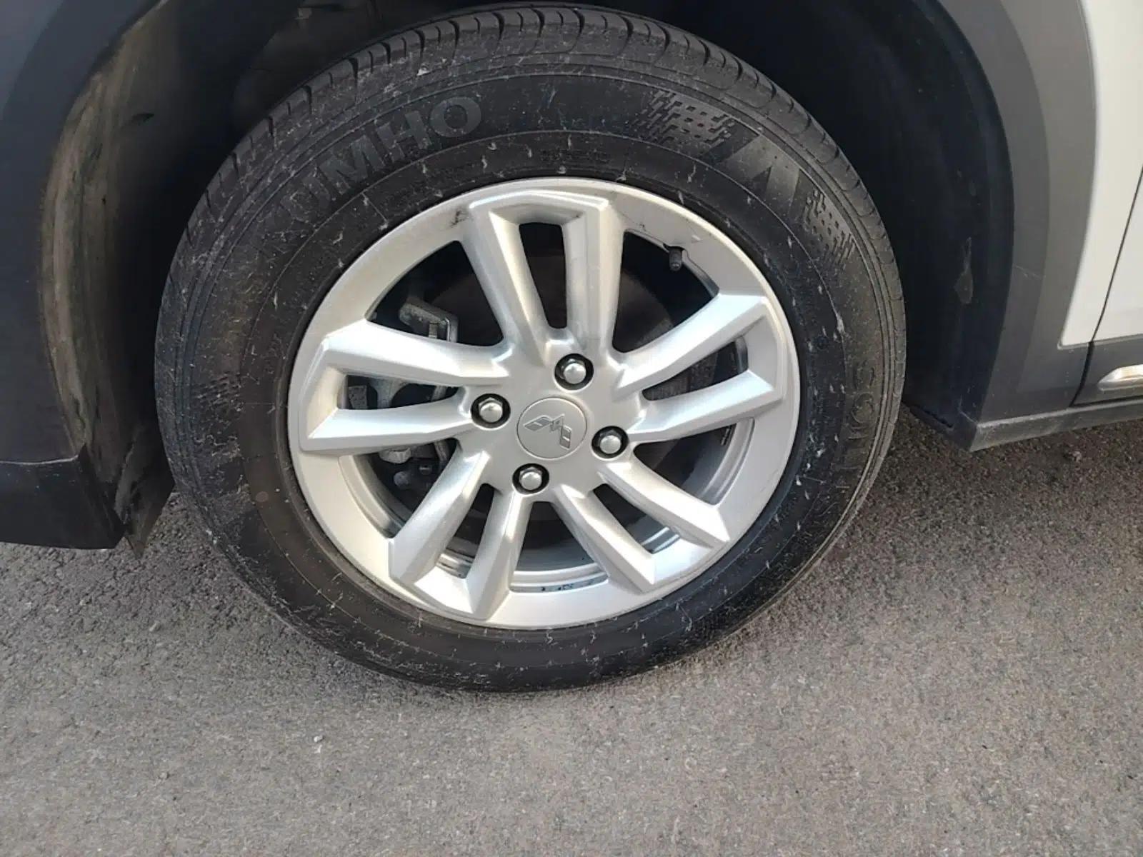 Wuling Alvez 2022 1.5L Manual Comfort Version — миниатюра 8