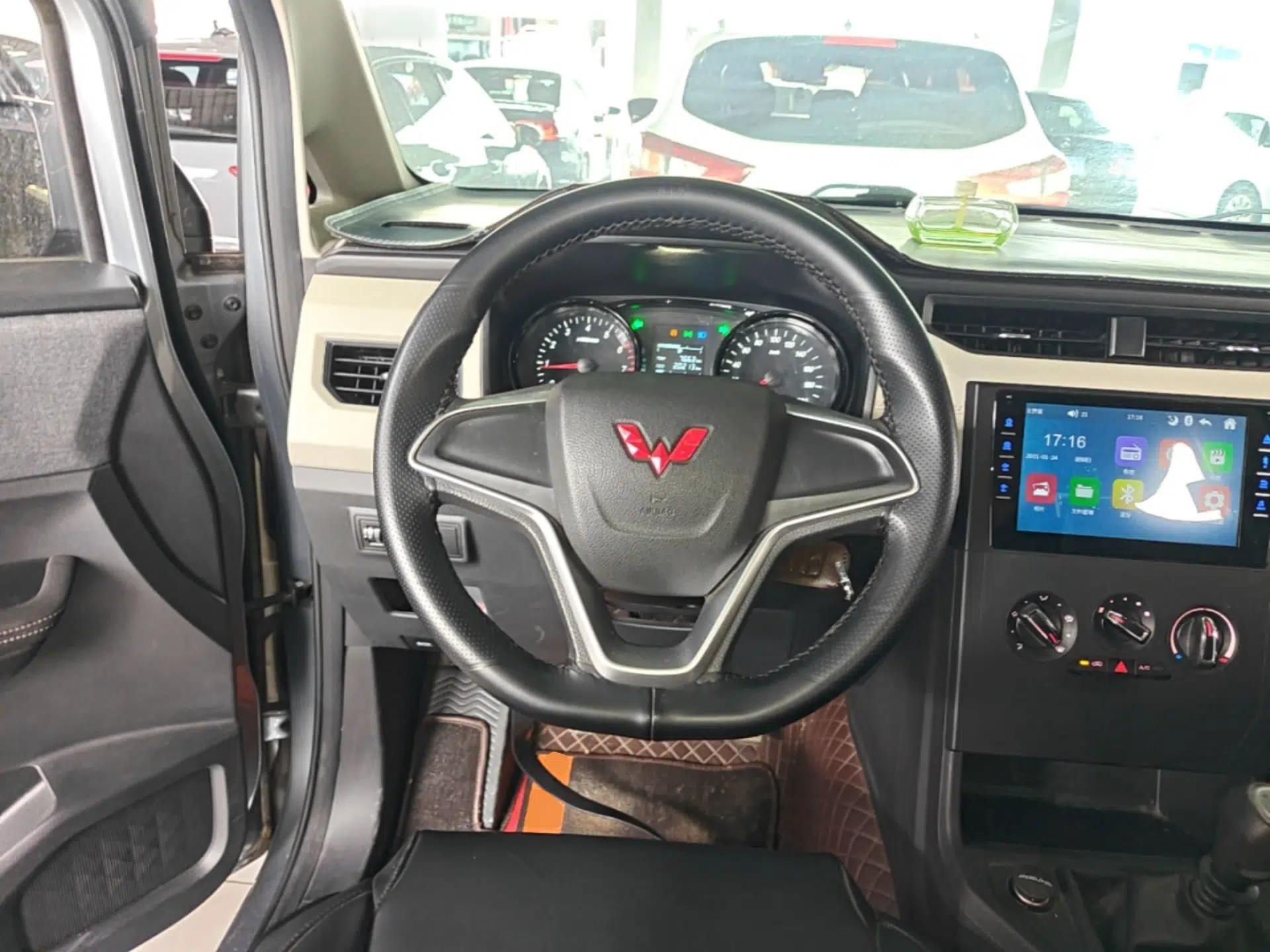 Wuling Zhengcheng 2021 1.5T Manual Comfort Version — миниатюра 14