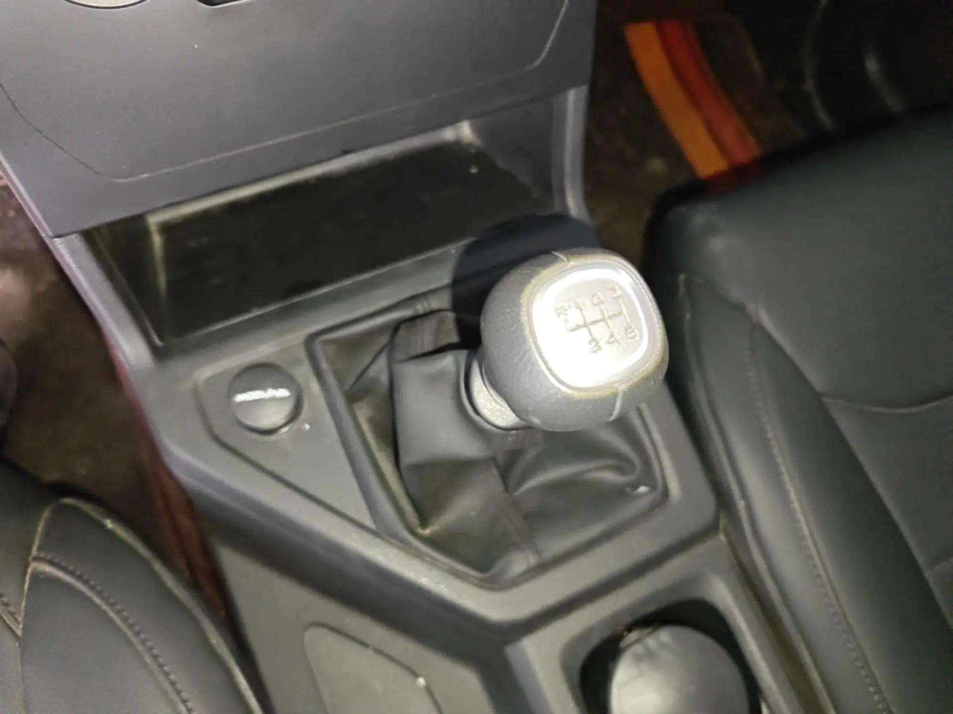 Wuling Zhengcheng 2021 1.5T Manual Comfort Version — миниатюра 17