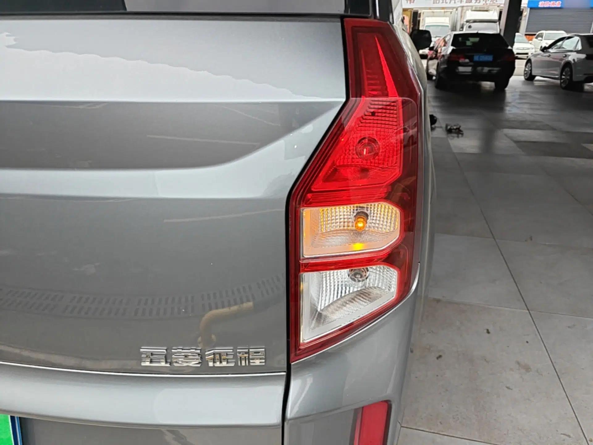 Wuling Zhengcheng 2021 1.5T Manual Comfort Version — миниатюра 7