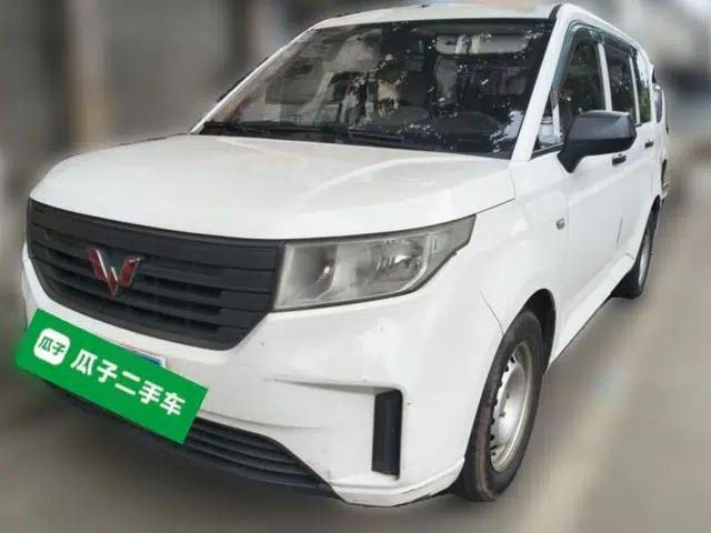 Wuling Hongguang PLUS 2019 1.5T Manual Standard Version 8 Seats